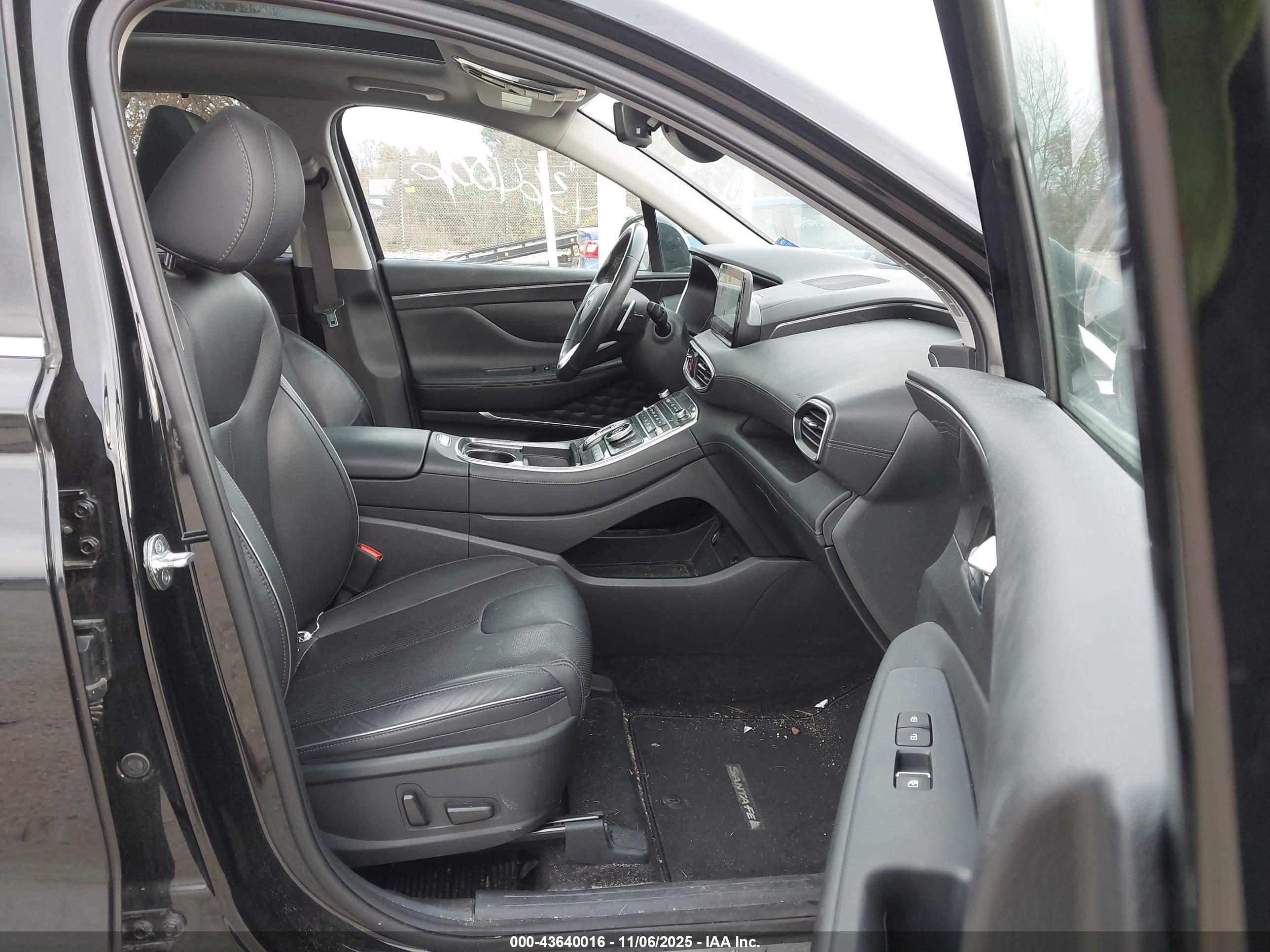 HYUNDAI SANTA image 5
