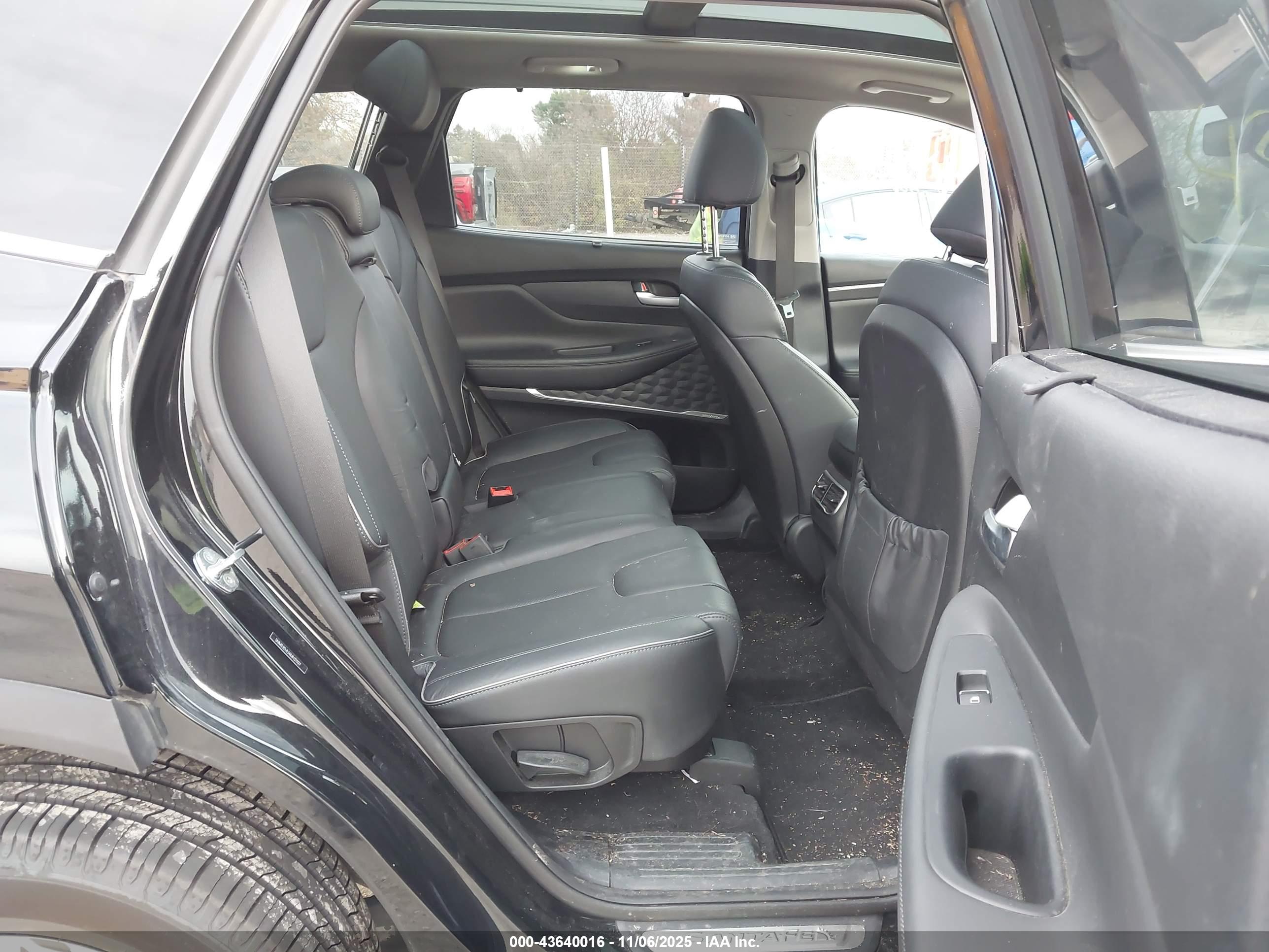 HYUNDAI SANTA image 8