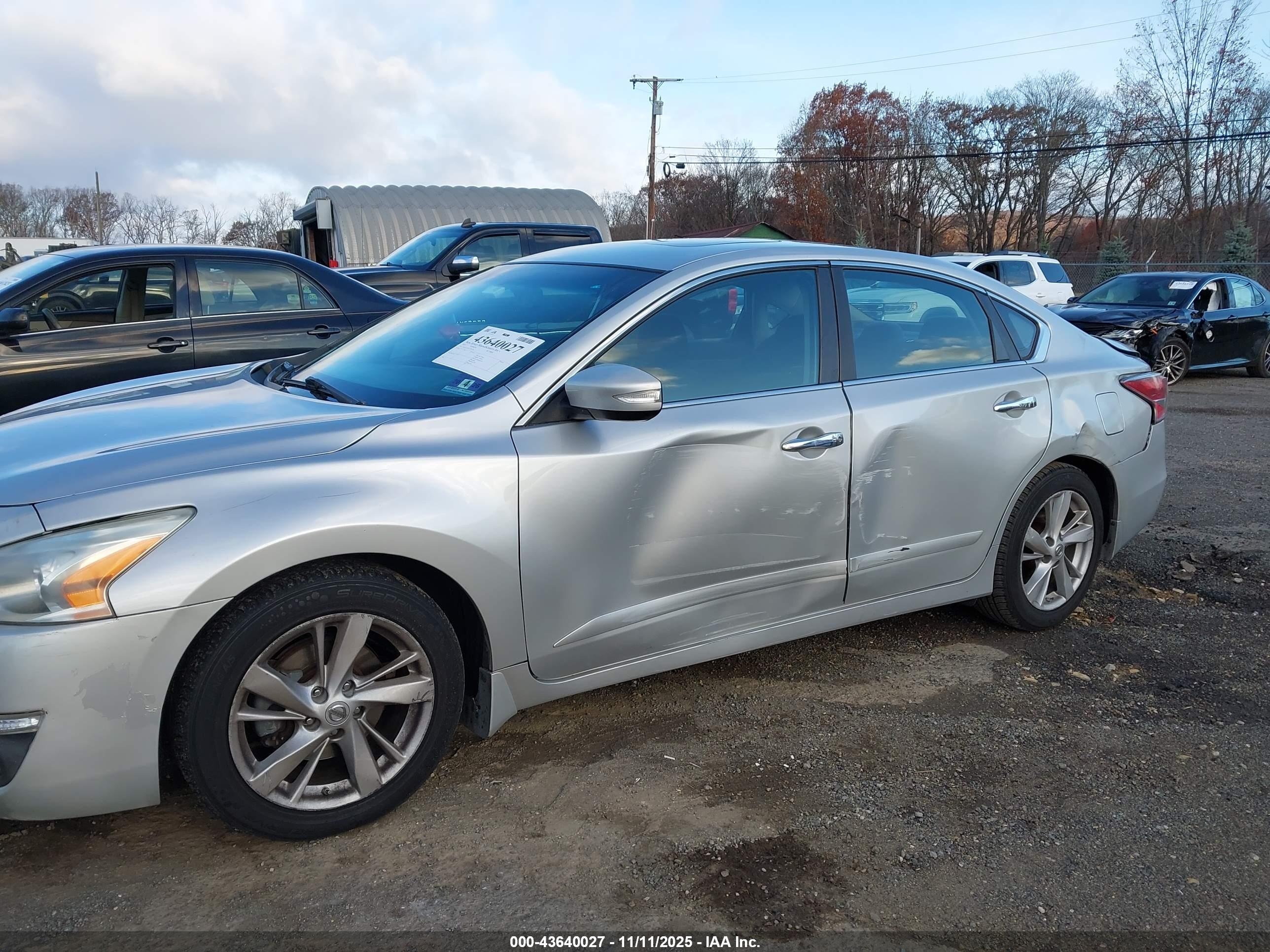 NISSAN ALTIMA image 6