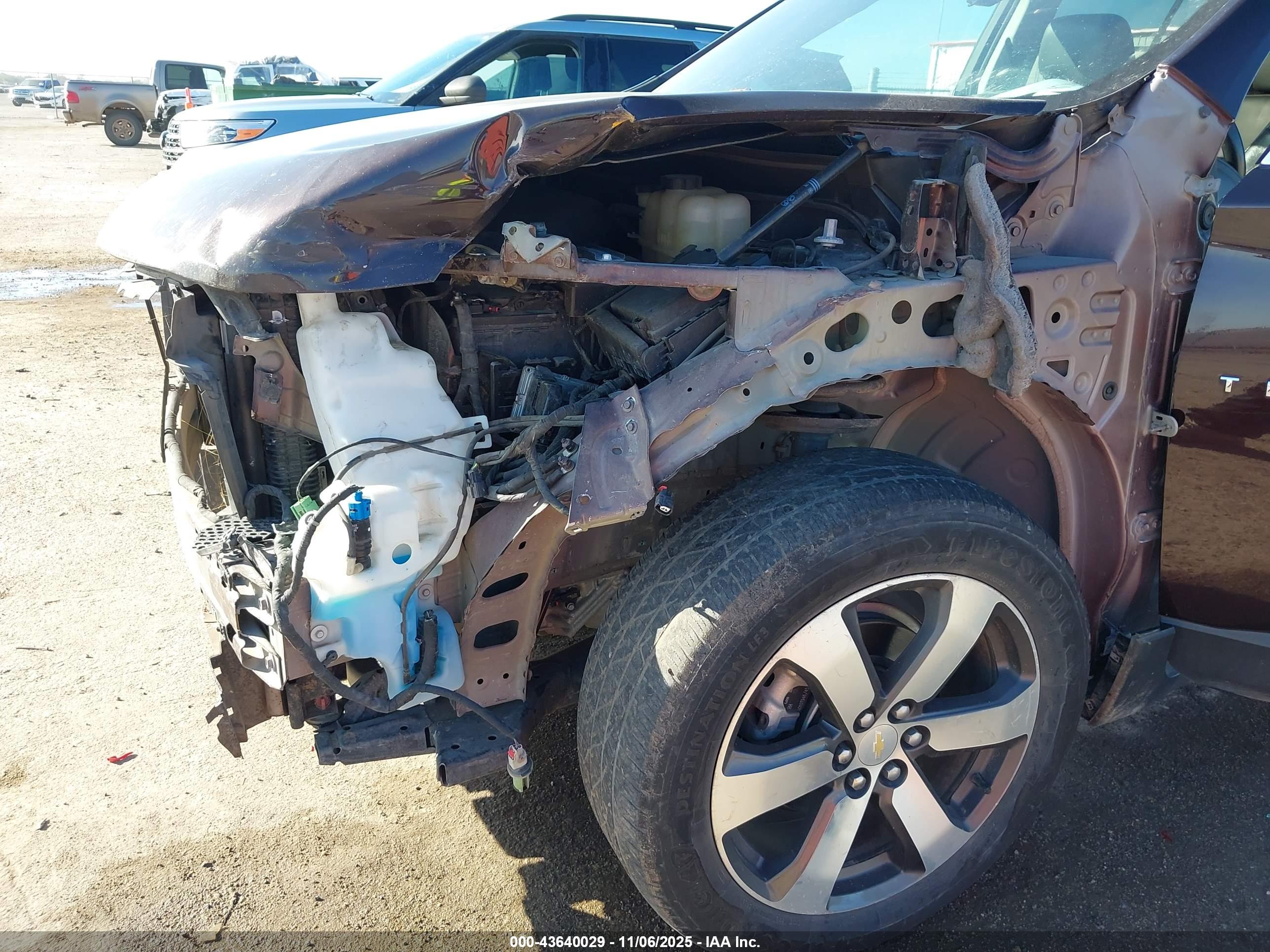 CHEVROLET TRAVERSE image 6