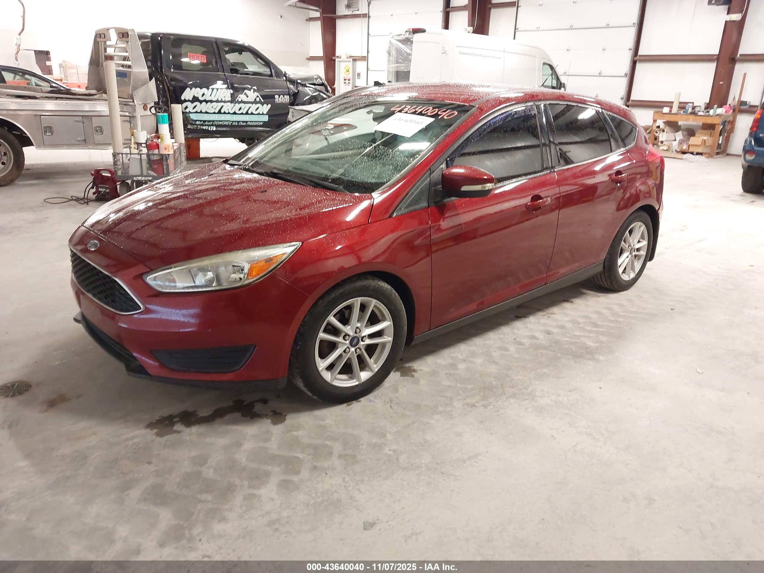 FORD FOCUS image 2