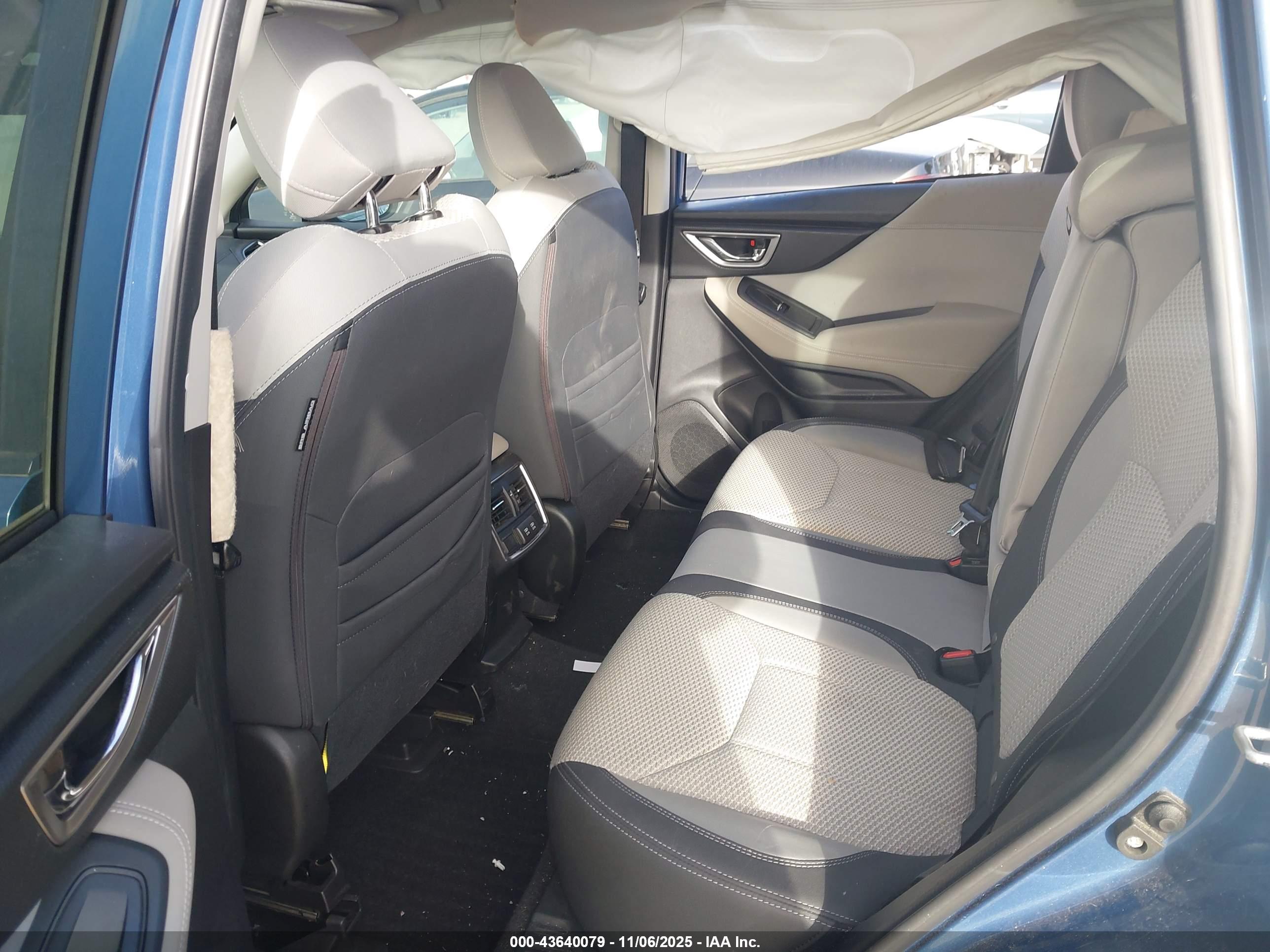 SUBARU FORESTER image 8