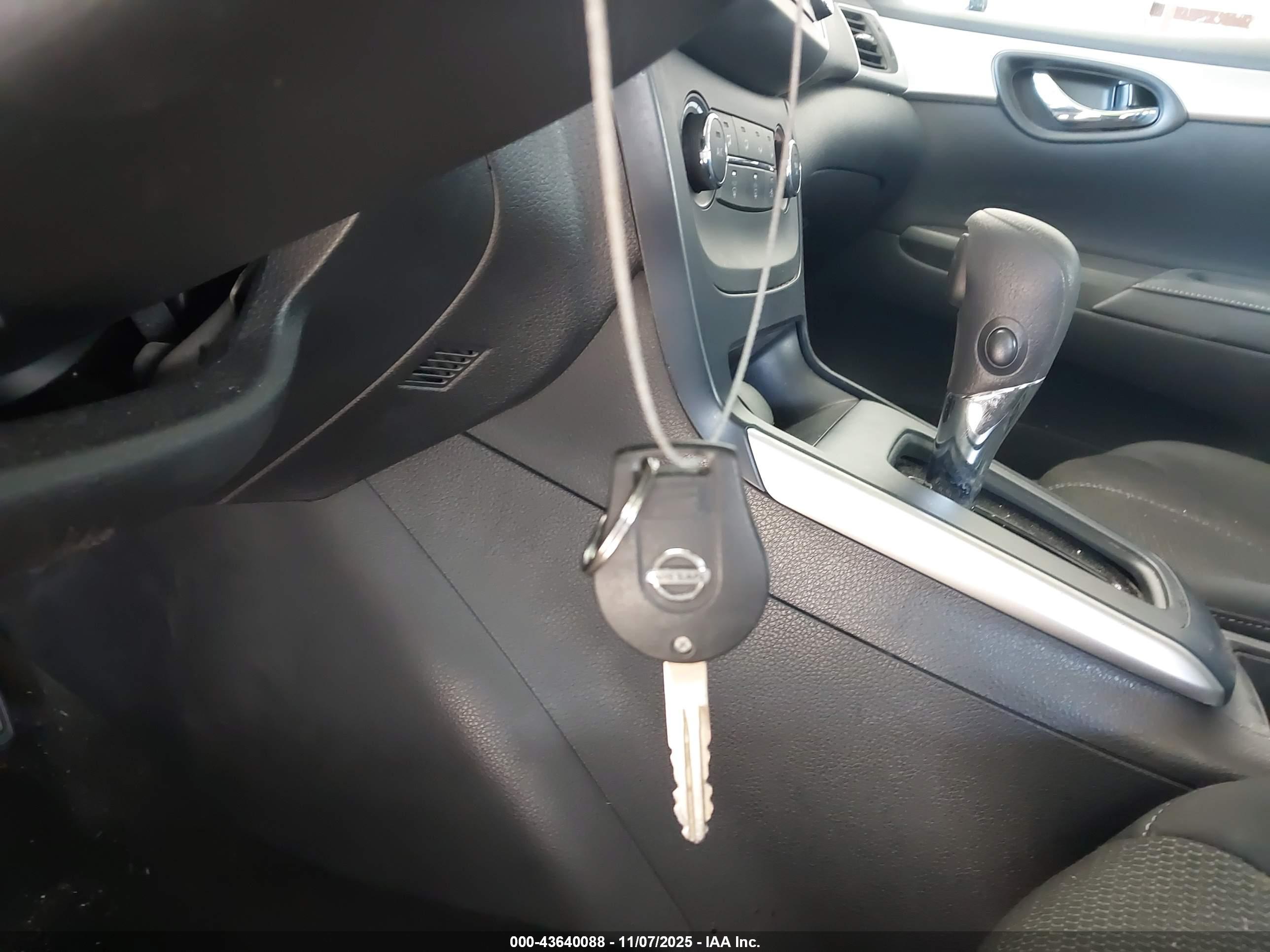 NISSAN SENTRA image 11