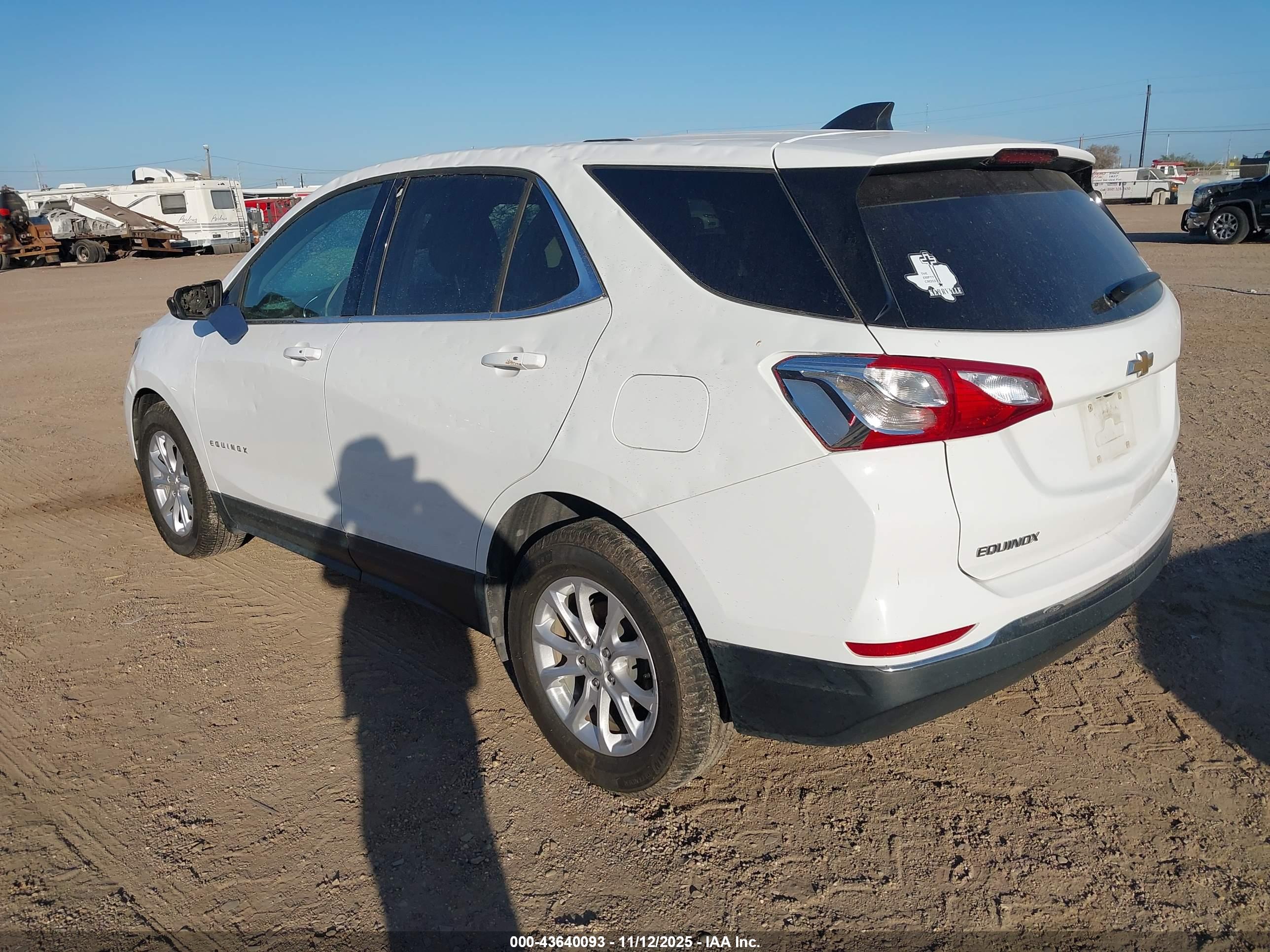 CHEVROLET EQUINOX image 3