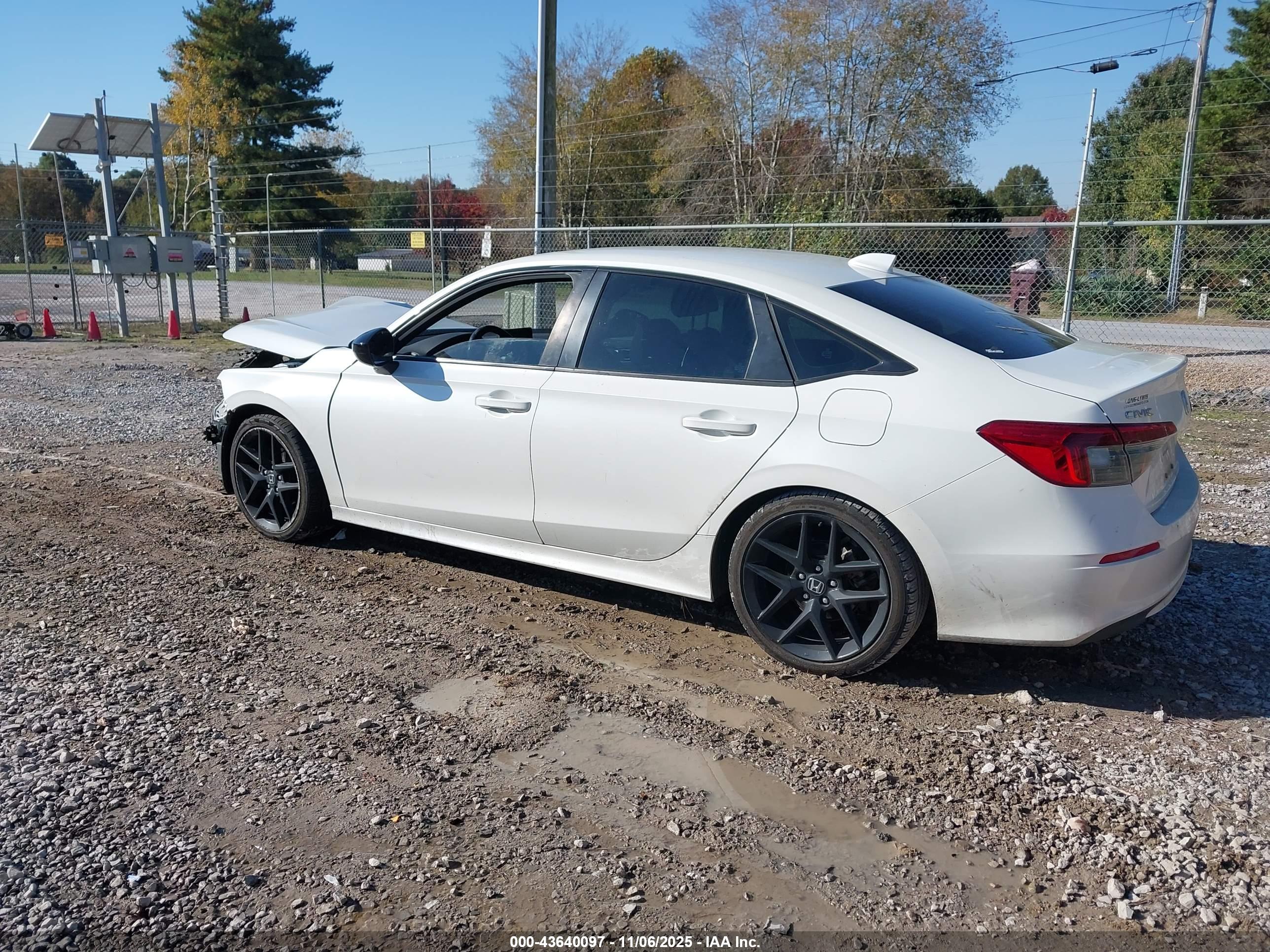 HONDA CIVIC image 3