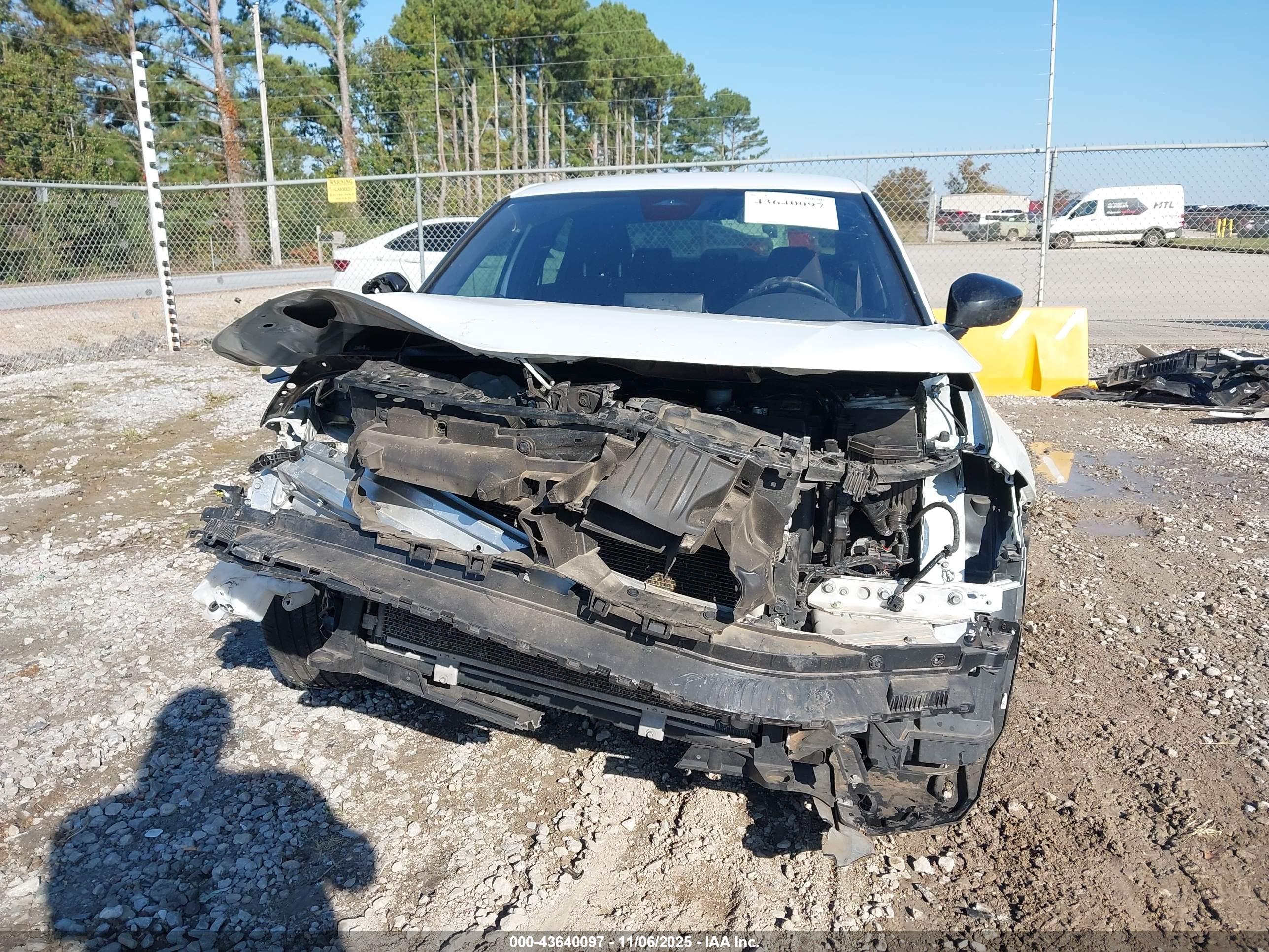 HONDA CIVIC image 6