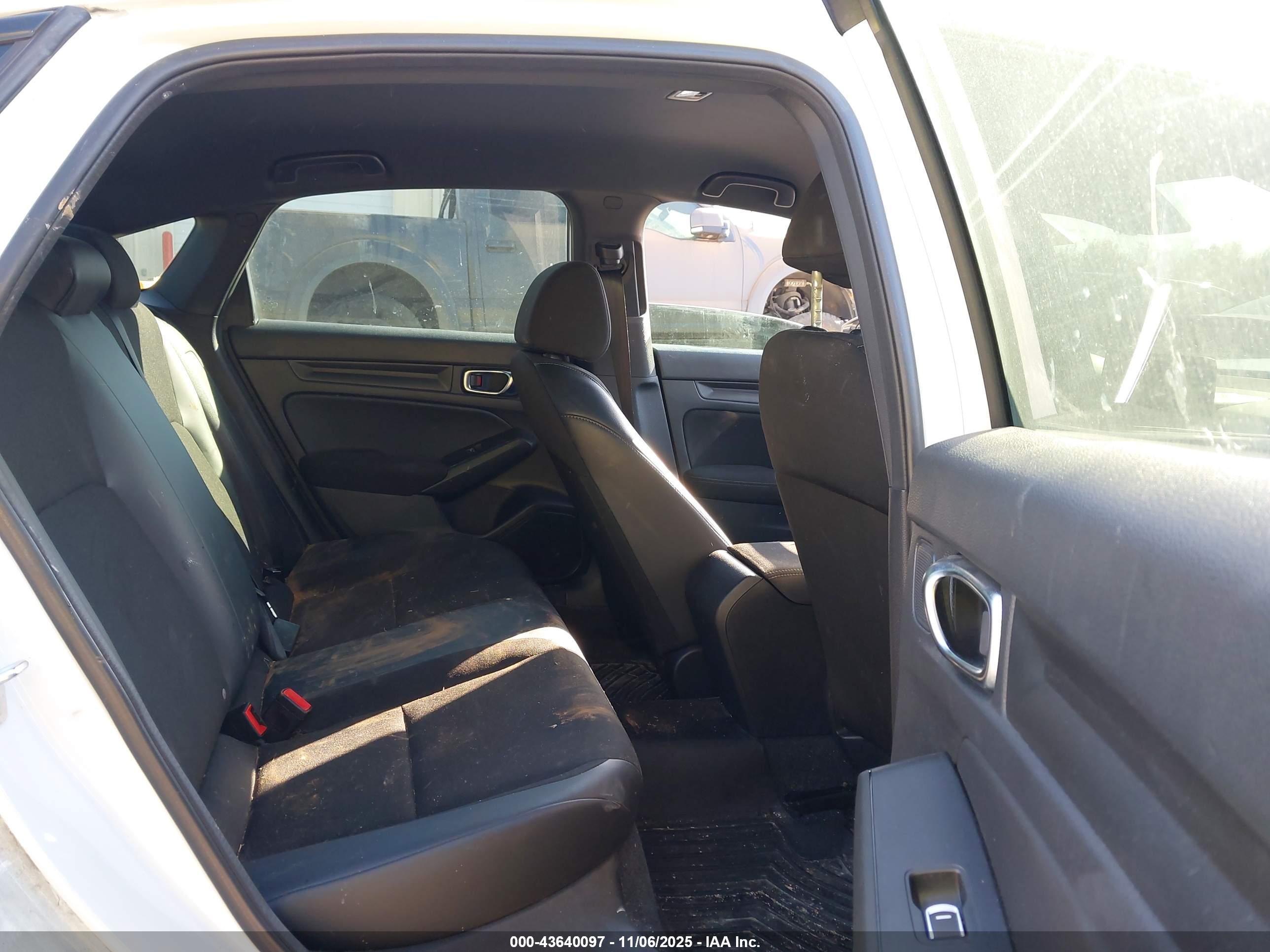 HONDA CIVIC image 8