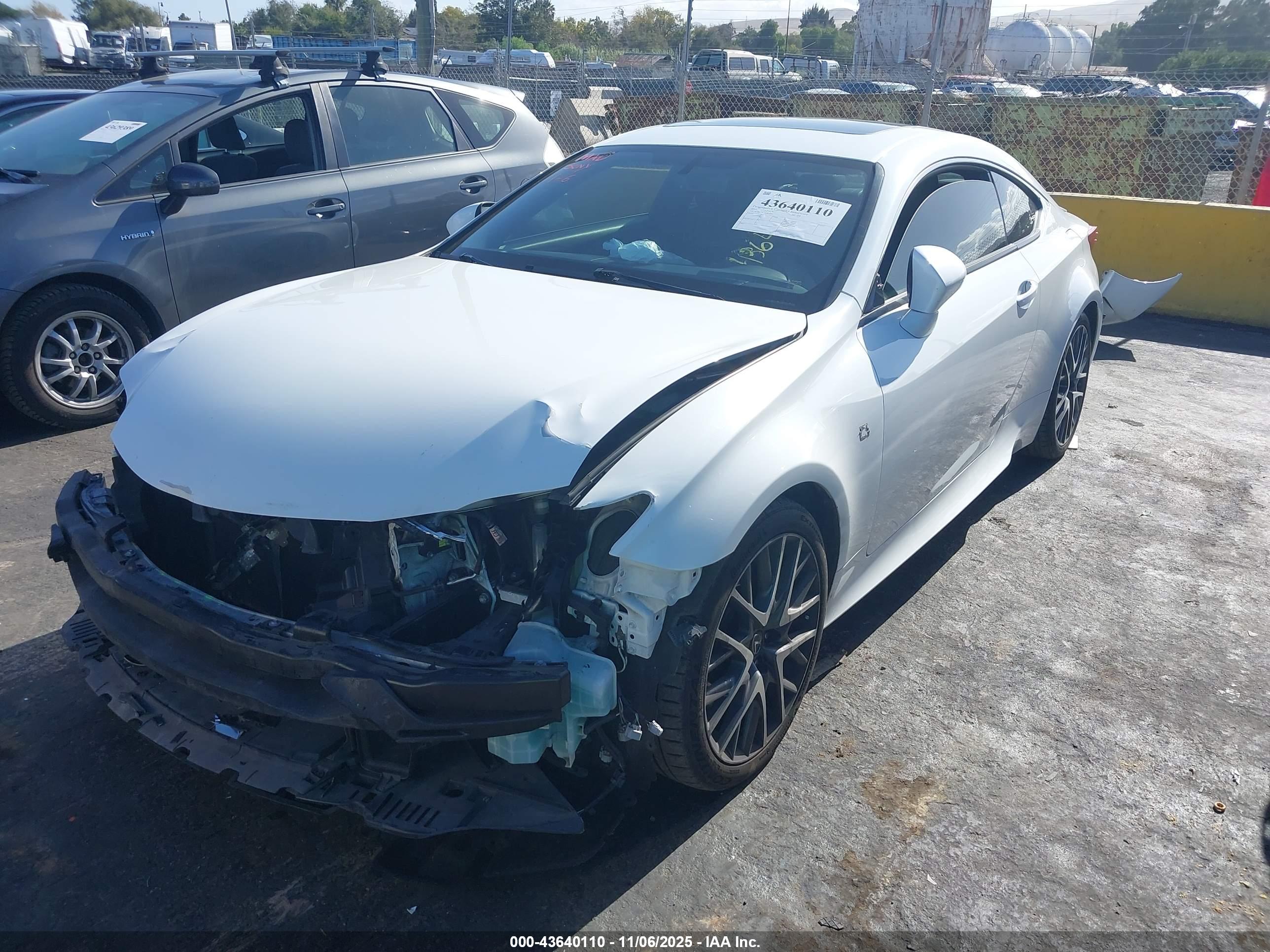 LEXUS RC image 6
