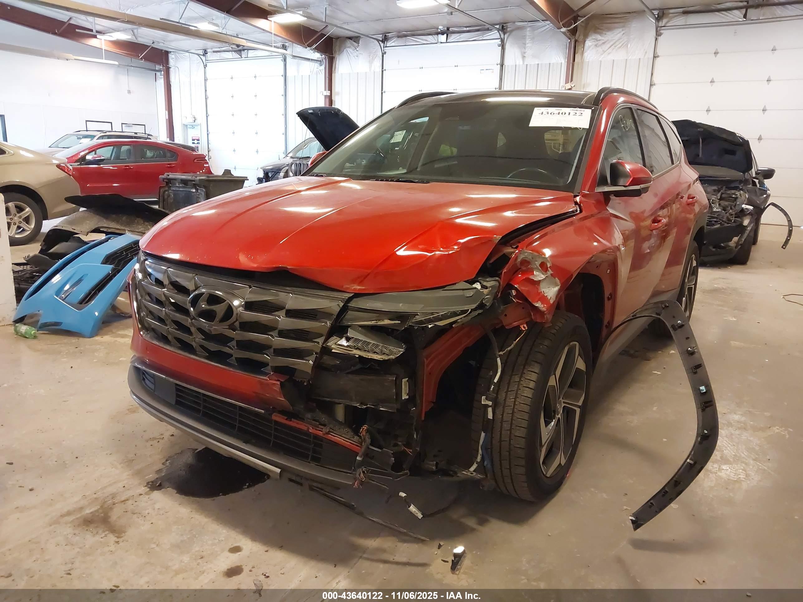 HYUNDAI TUCSON image 6
