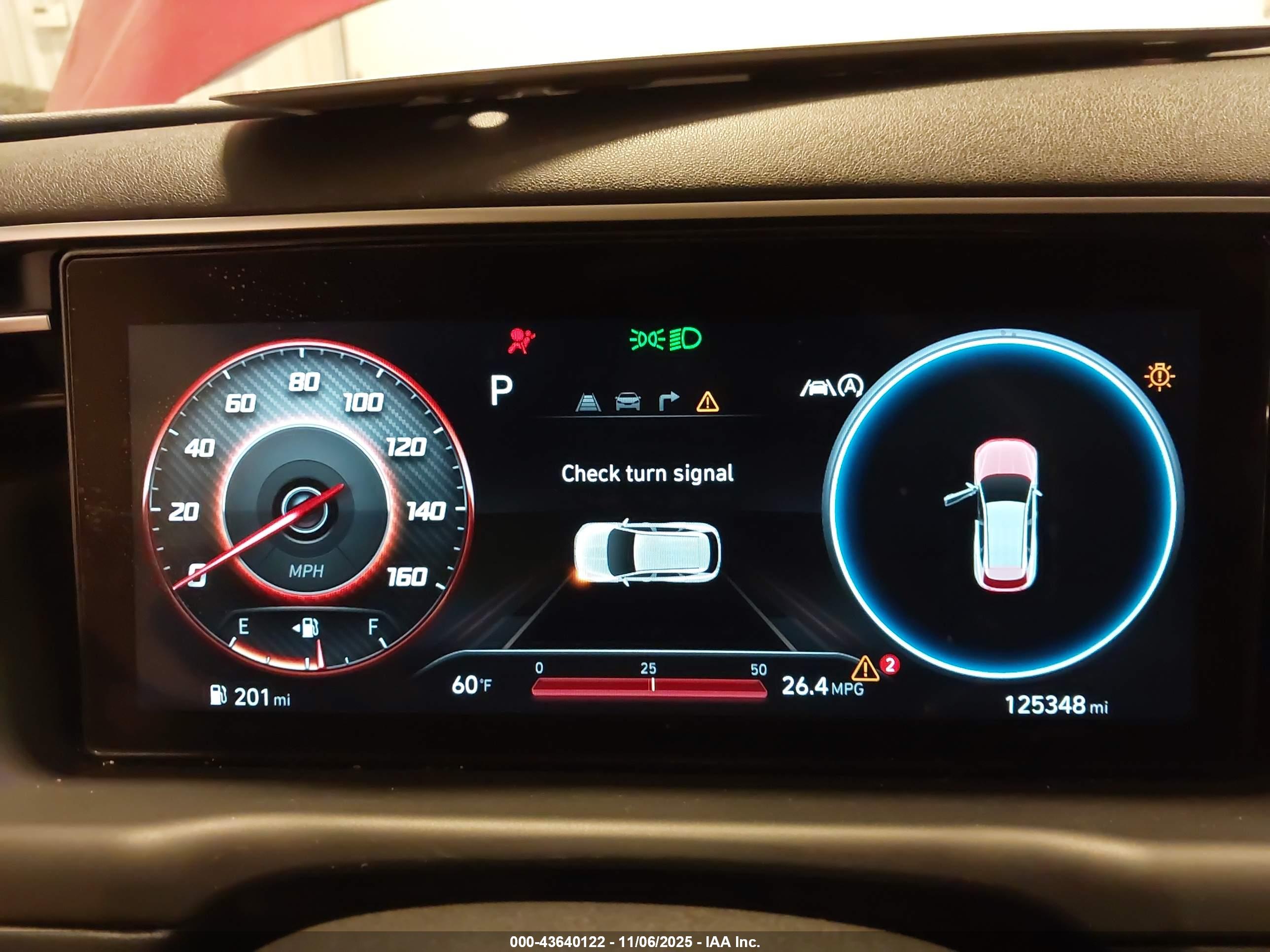 HYUNDAI TUCSON image 7
