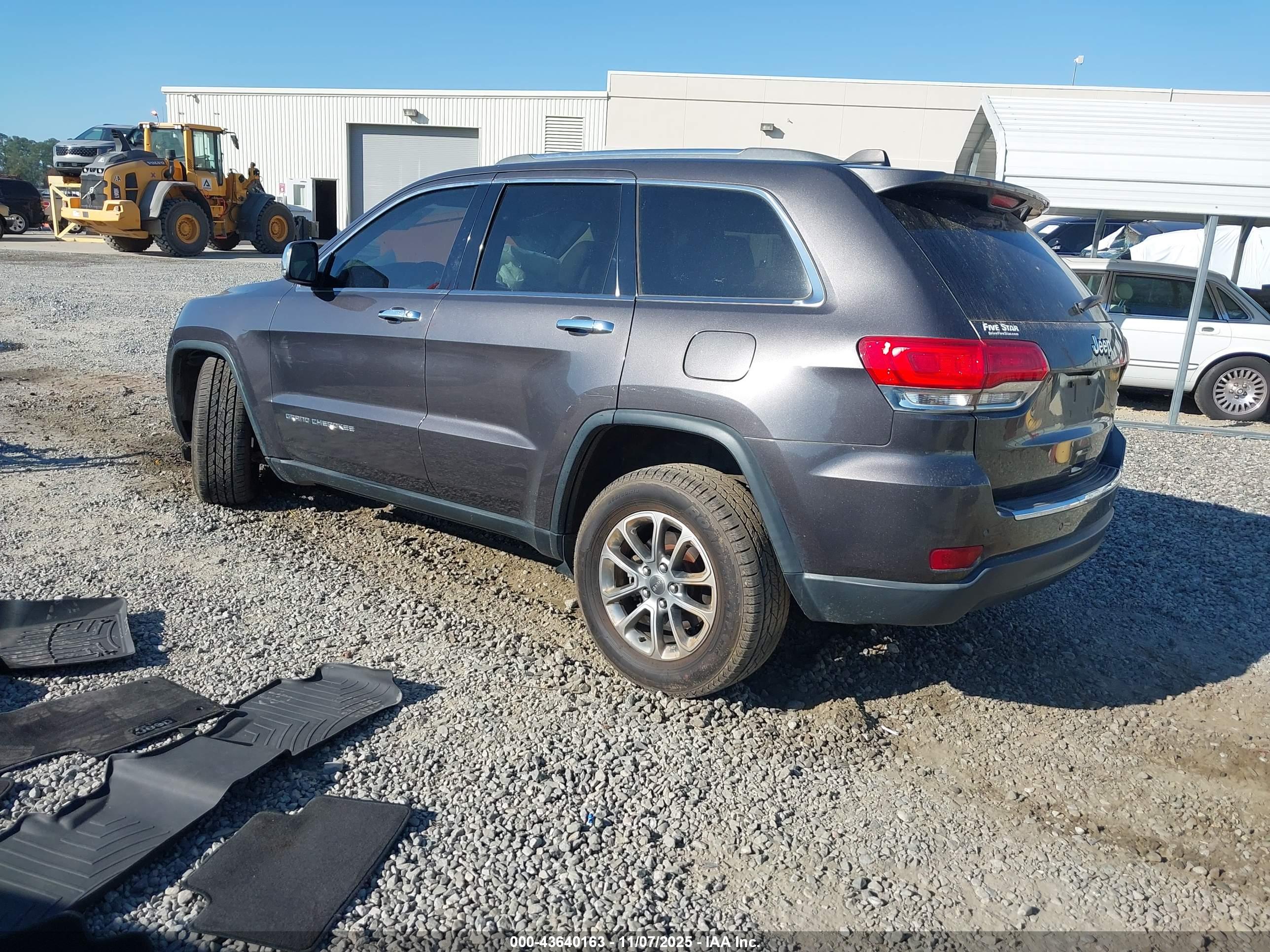 JEEP GRAND image 3