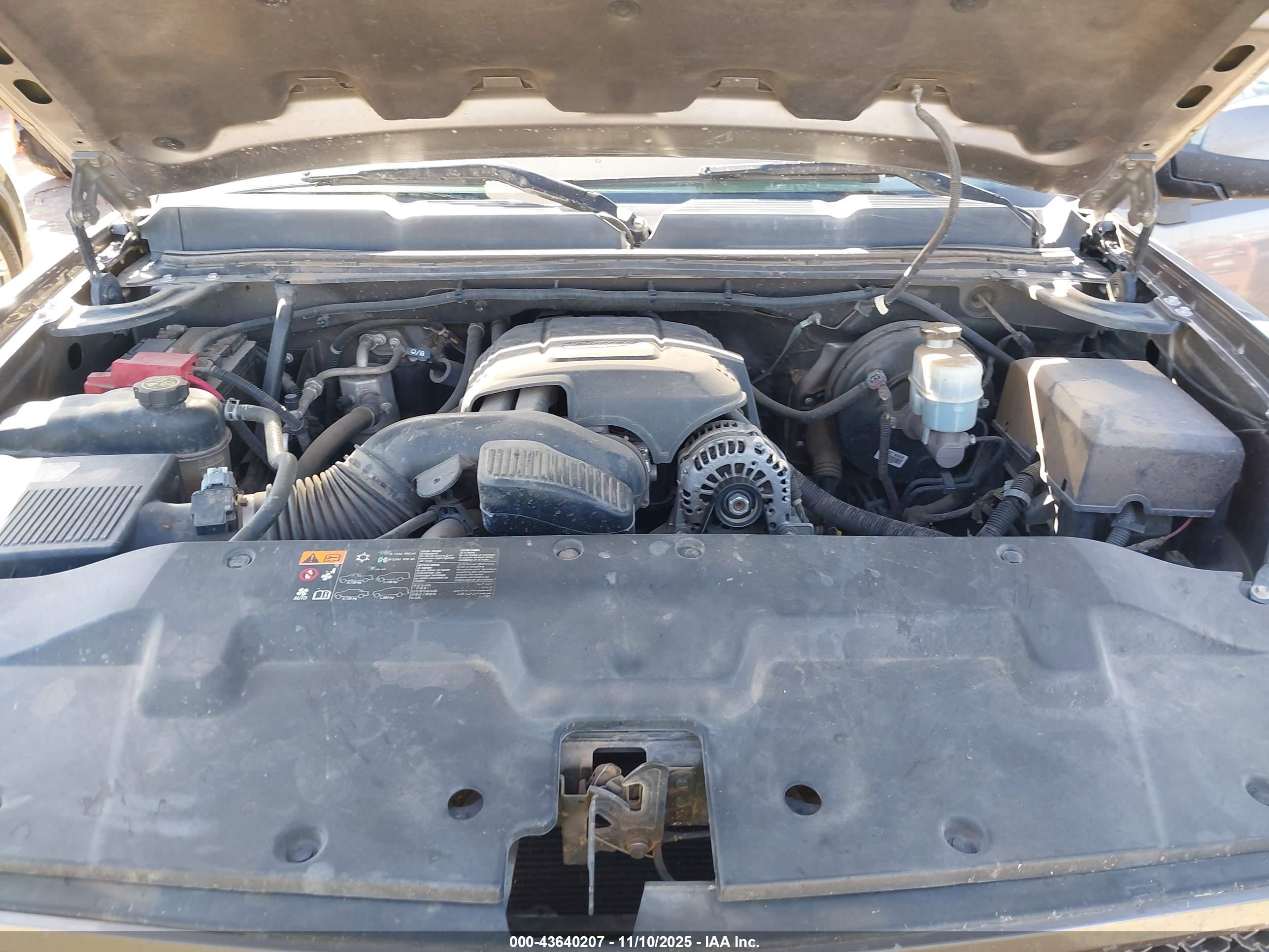 CHEVROLET SILVERADO image 10