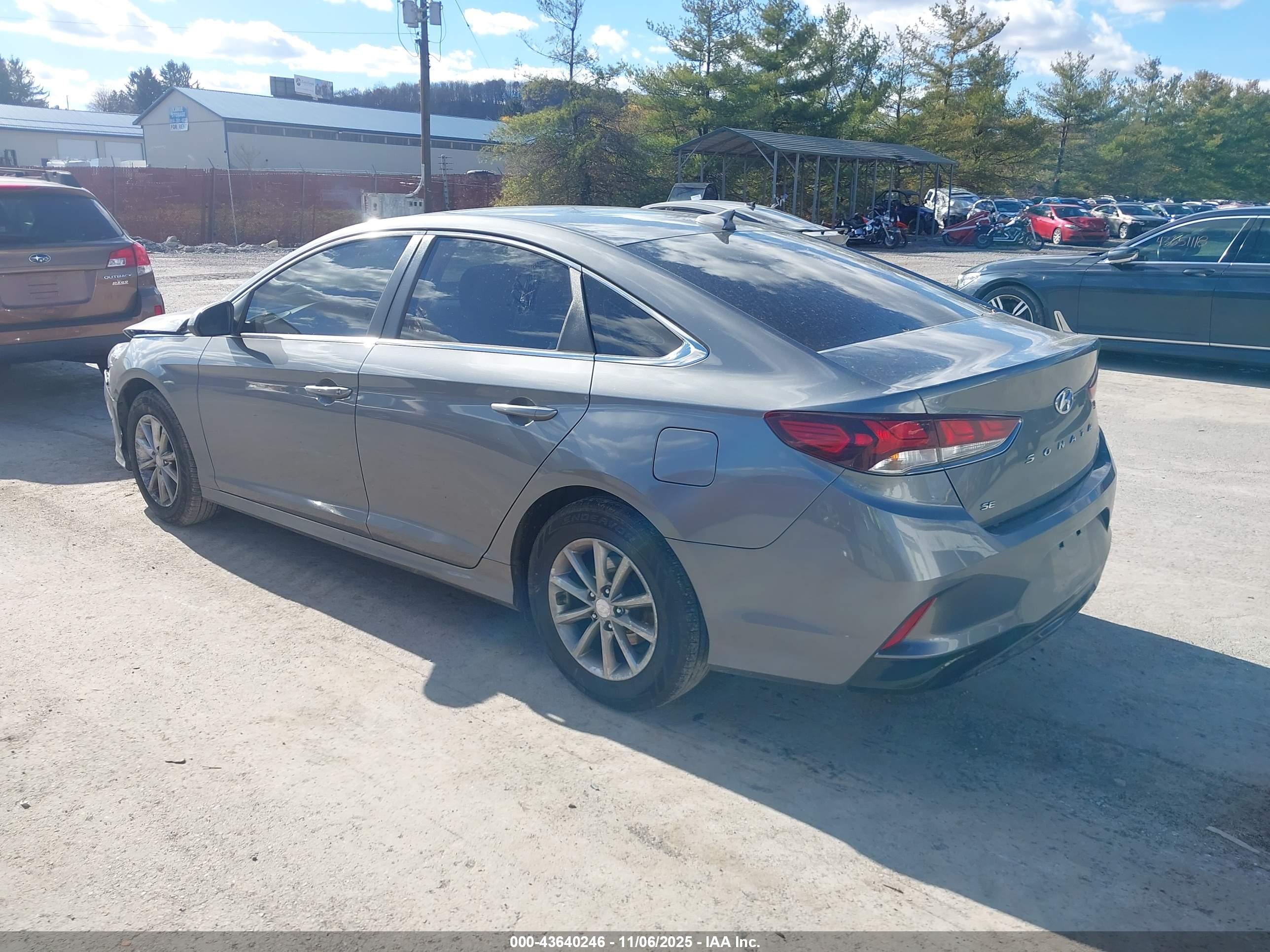 HYUNDAI SONATA image 3