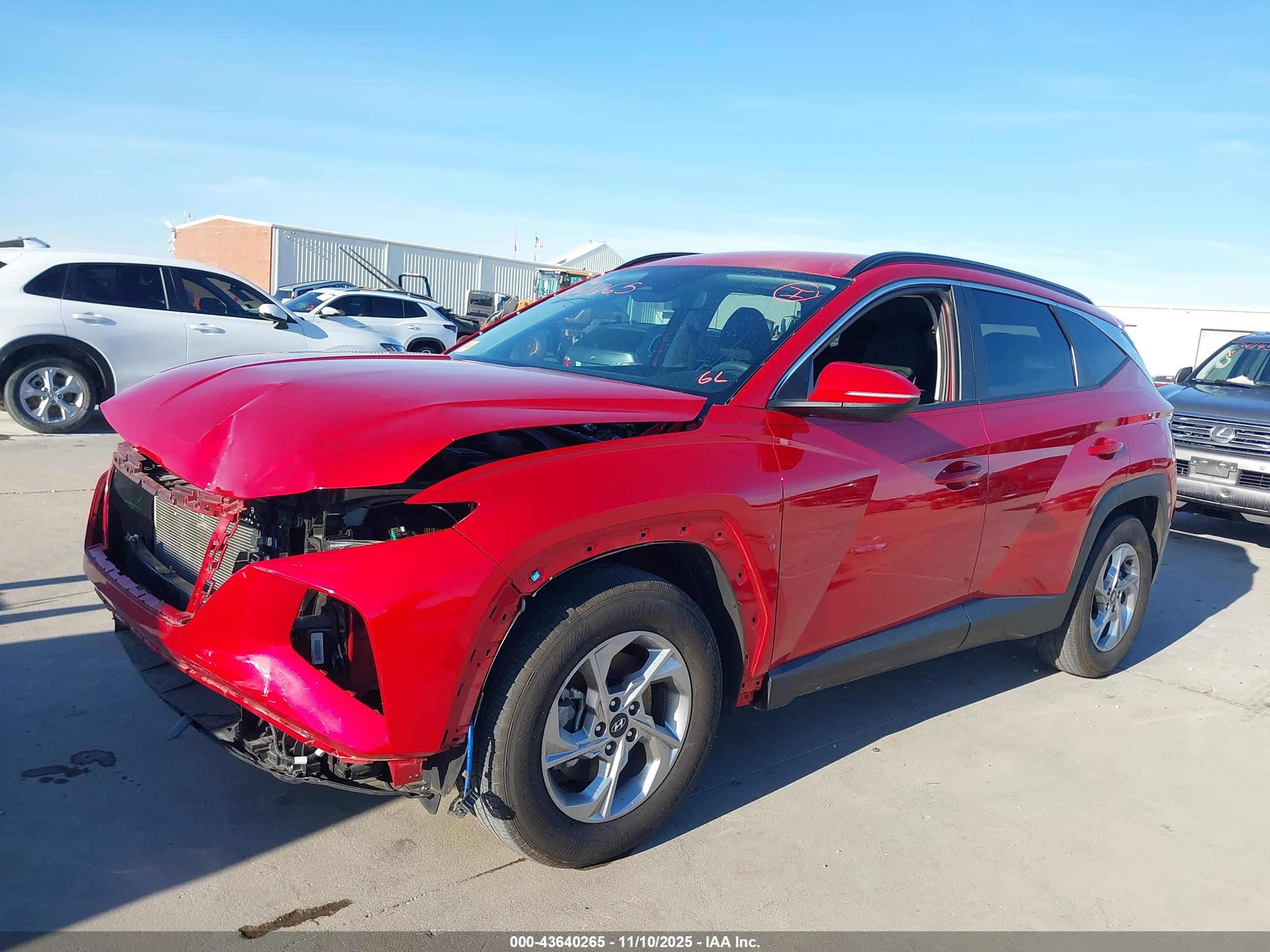 HYUNDAI TUCSON image 2