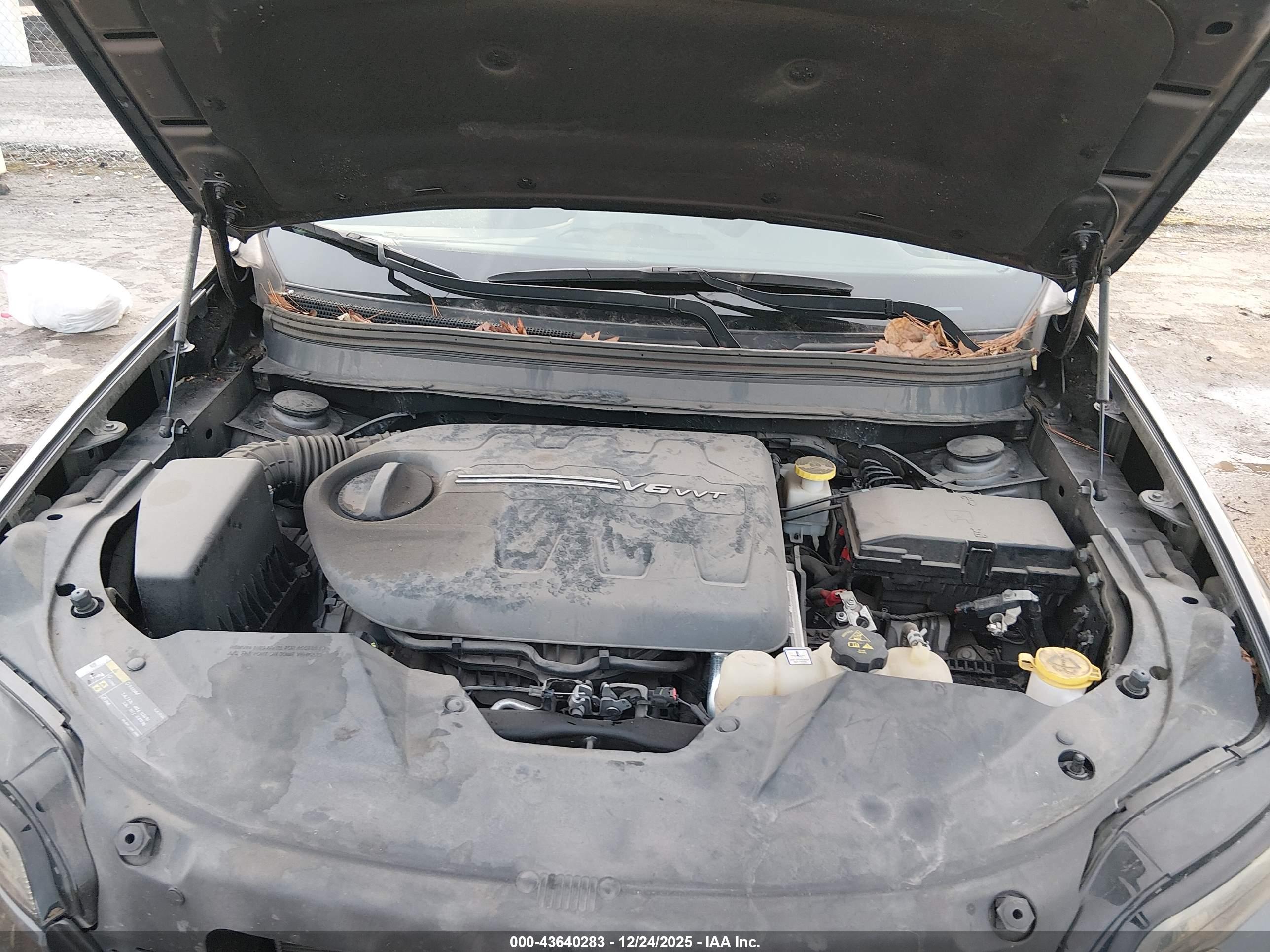 JEEP CHEROKEE image 10