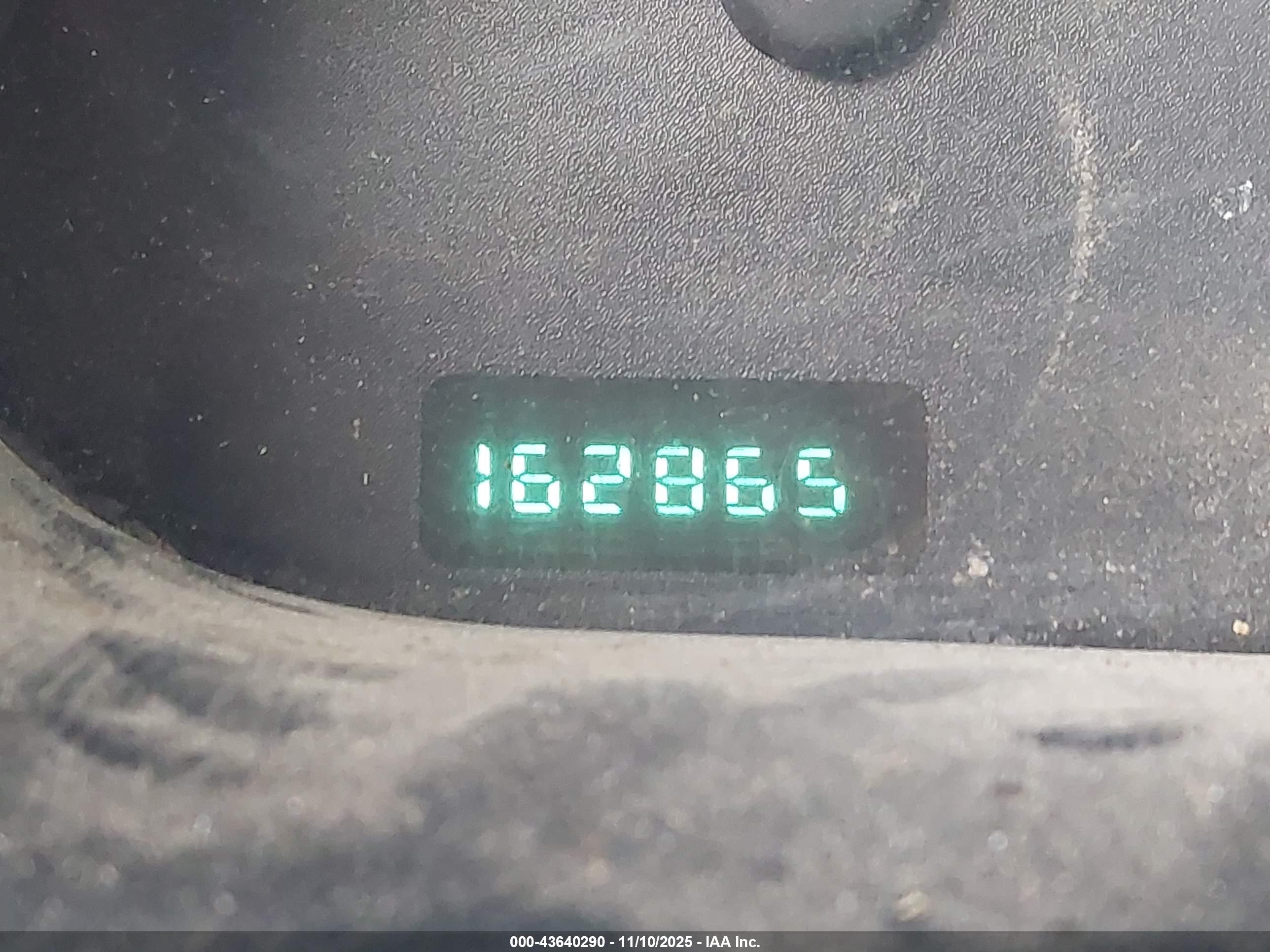 DODGE RAM image 7