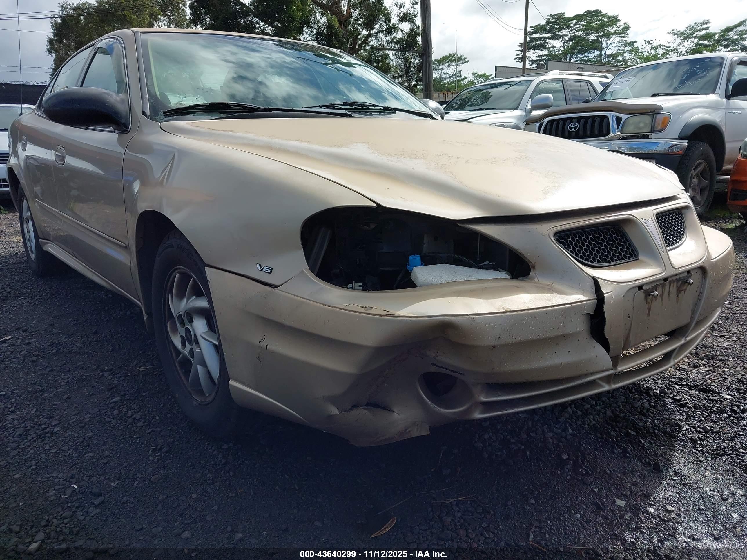 PONTIAC GRAND image 6