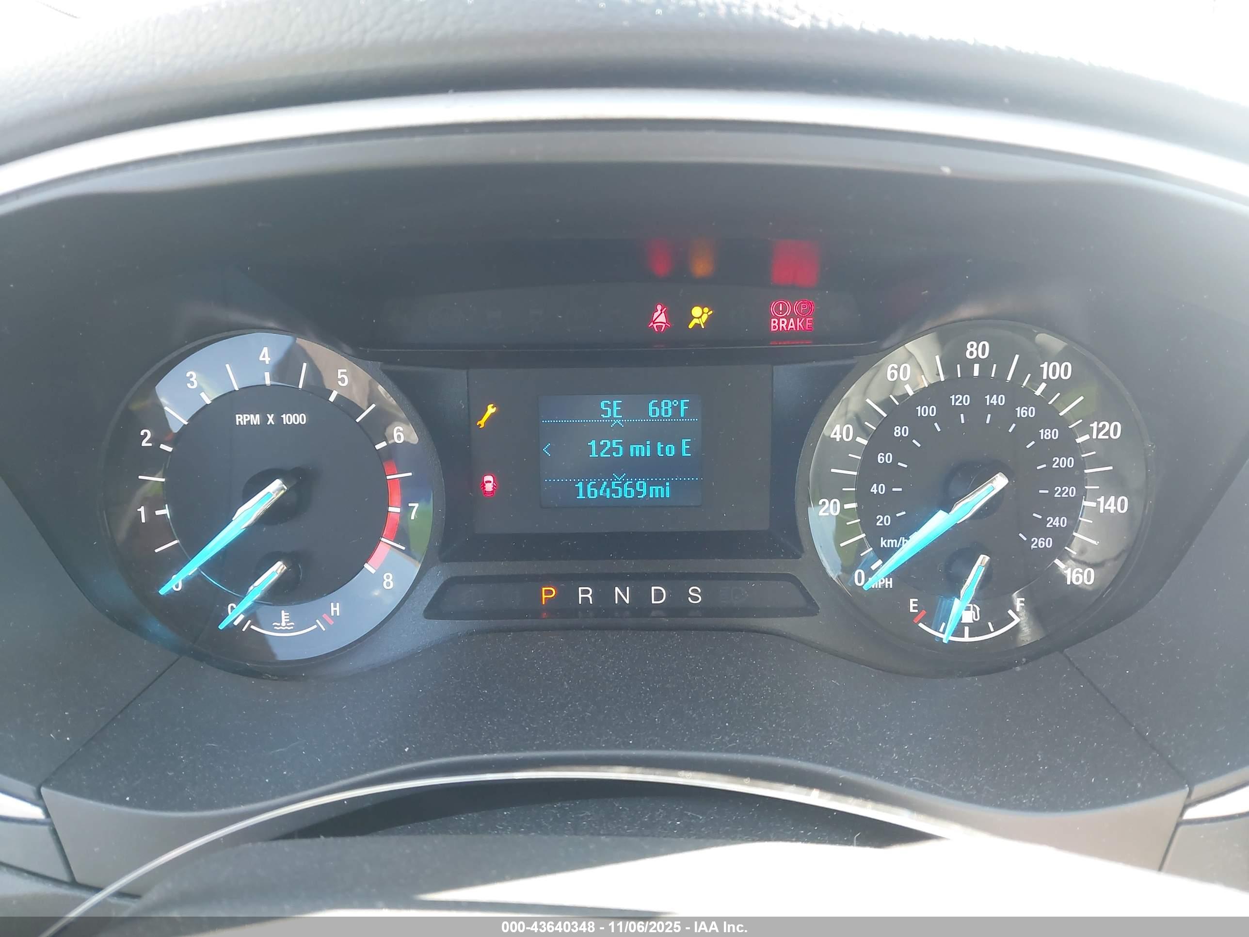 FORD FUSION image 7