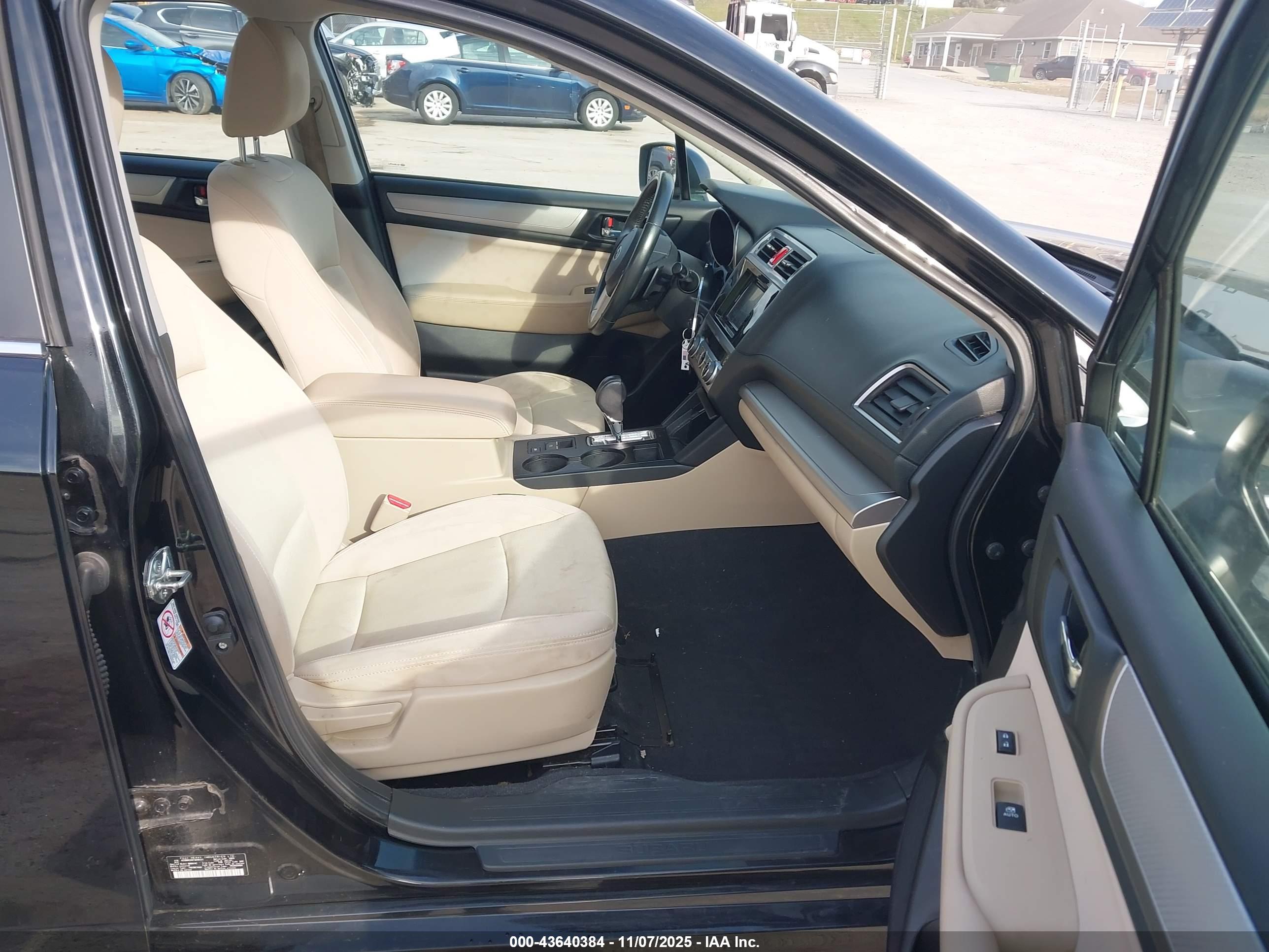 SUBARU LEGACY image 5