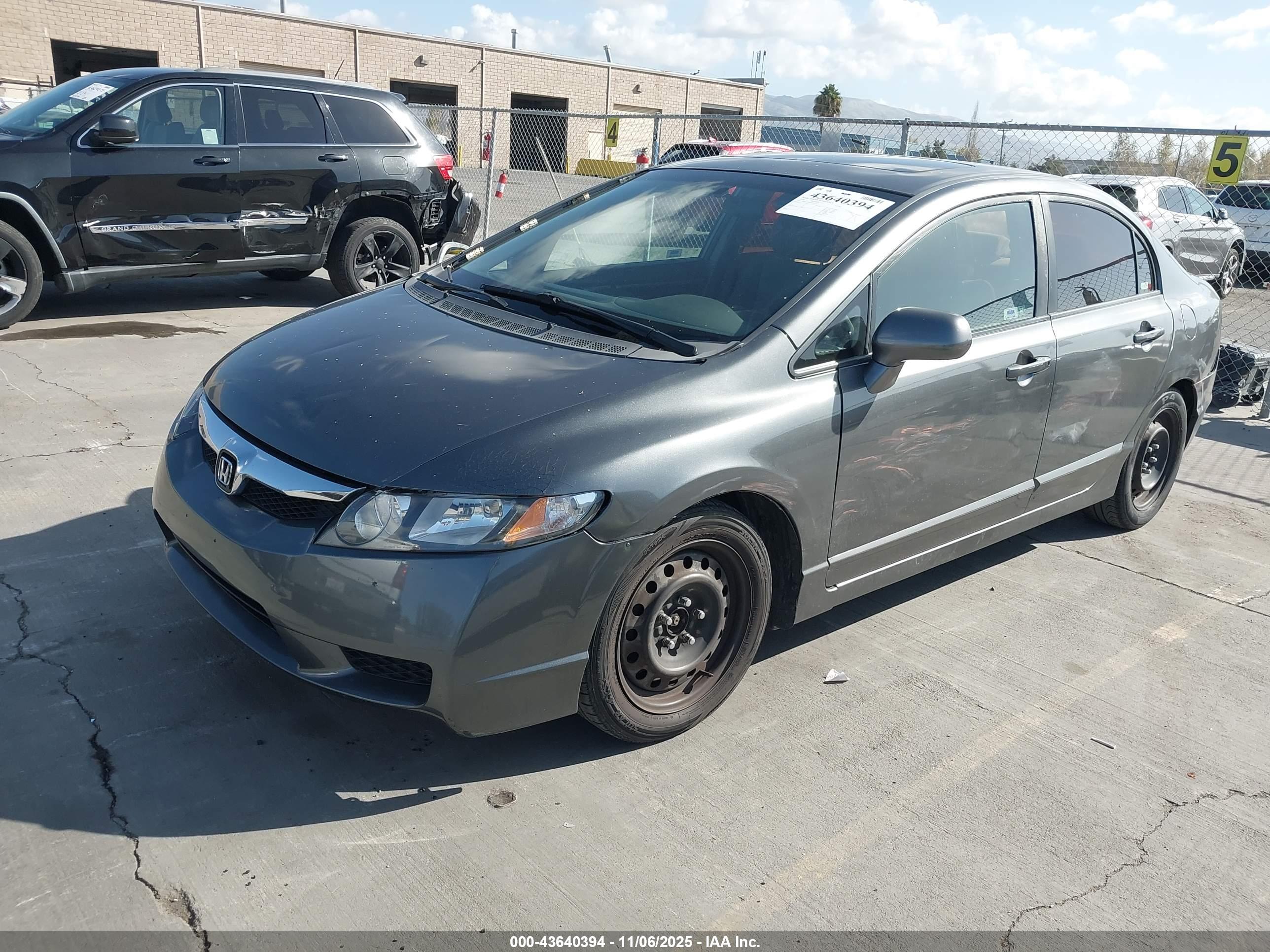HONDA CIVIC image 2