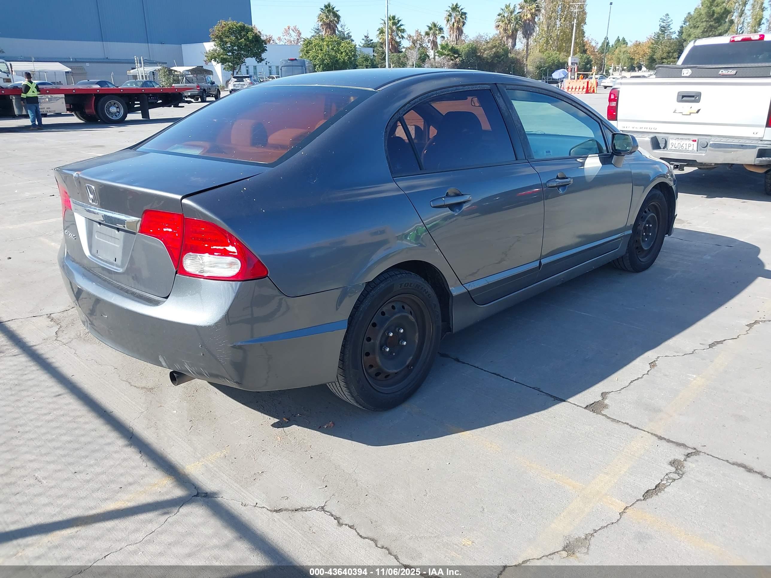 HONDA CIVIC image 4