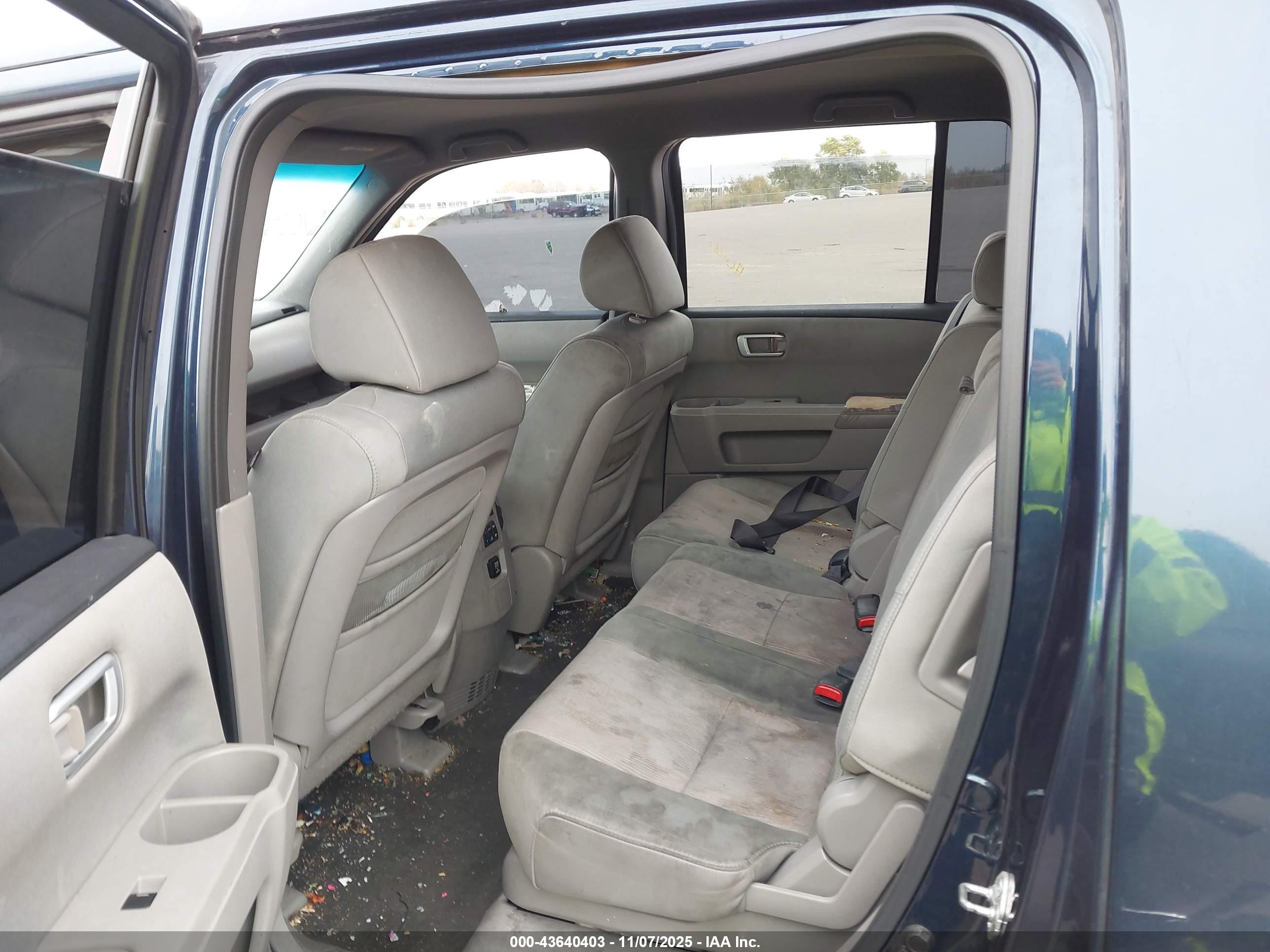 HONDA PILOT image 8