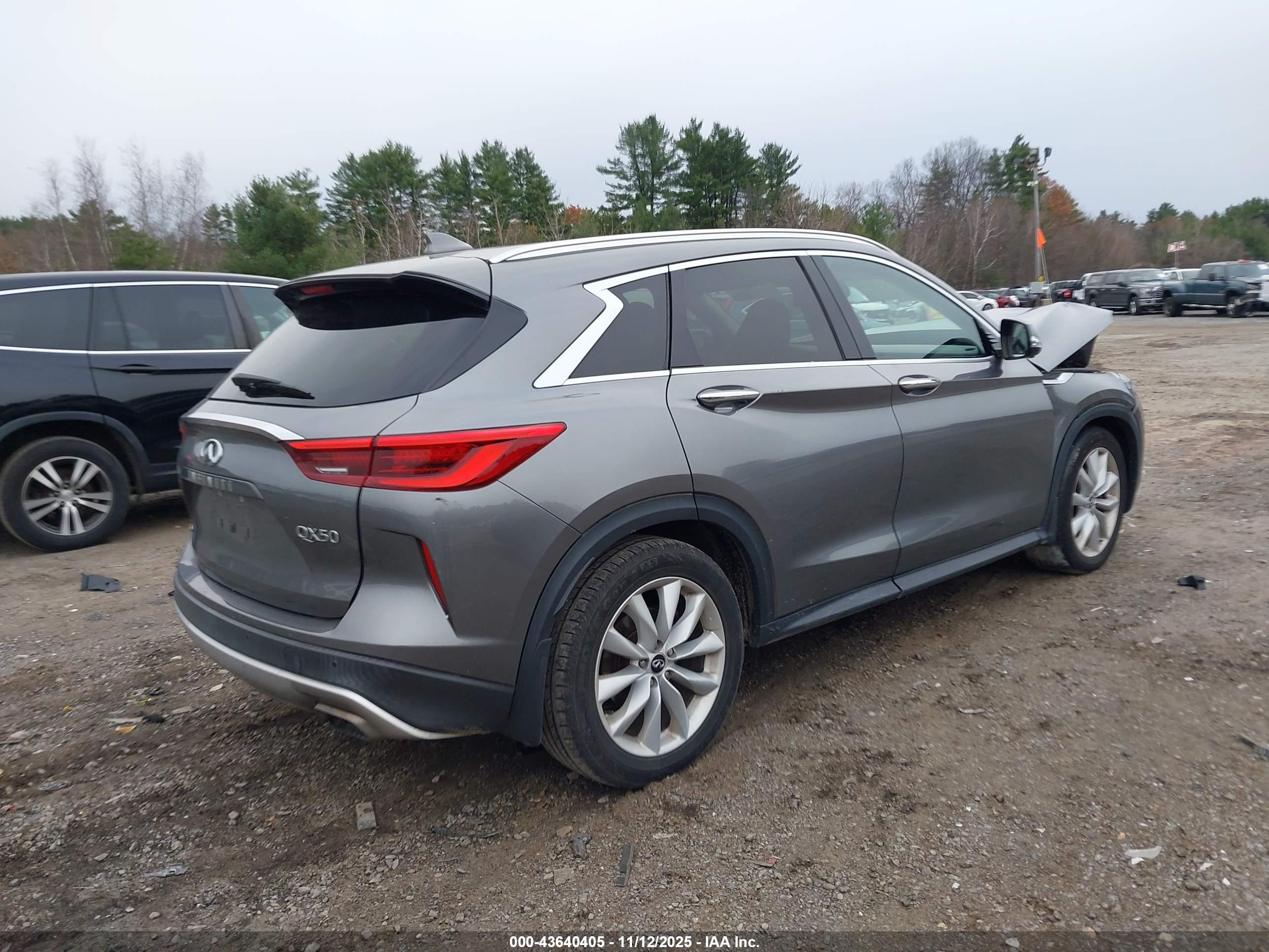 INFINITI QX50 image 4