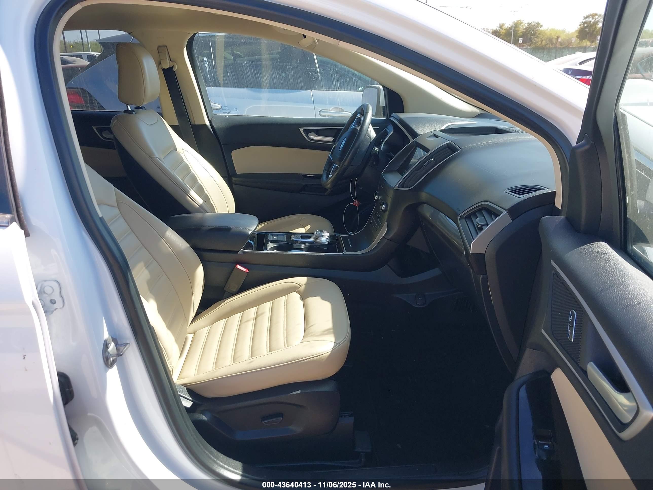 FORD EDGE image 5