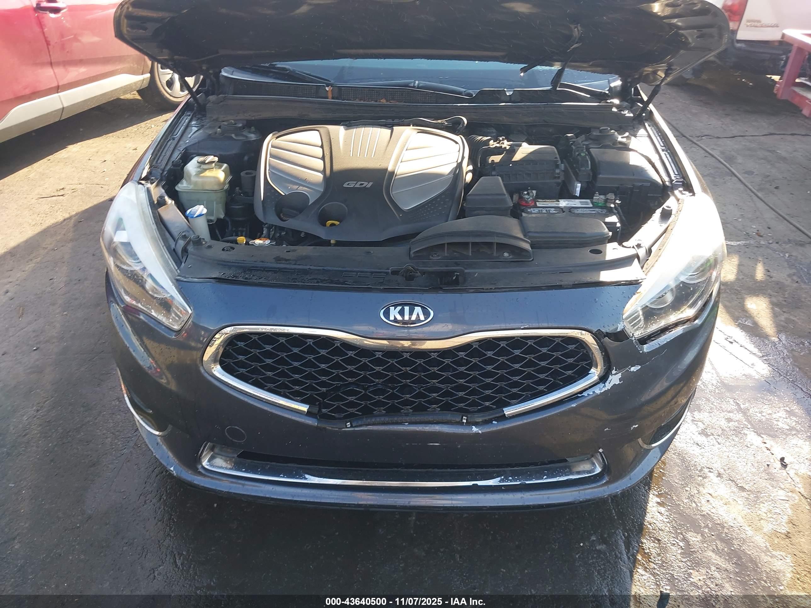 KIA CADENZA image 10
