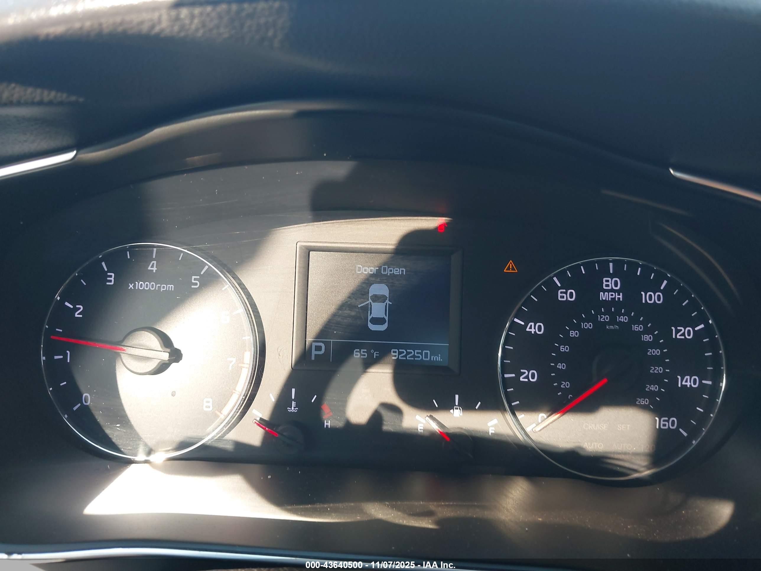 KIA CADENZA image 7