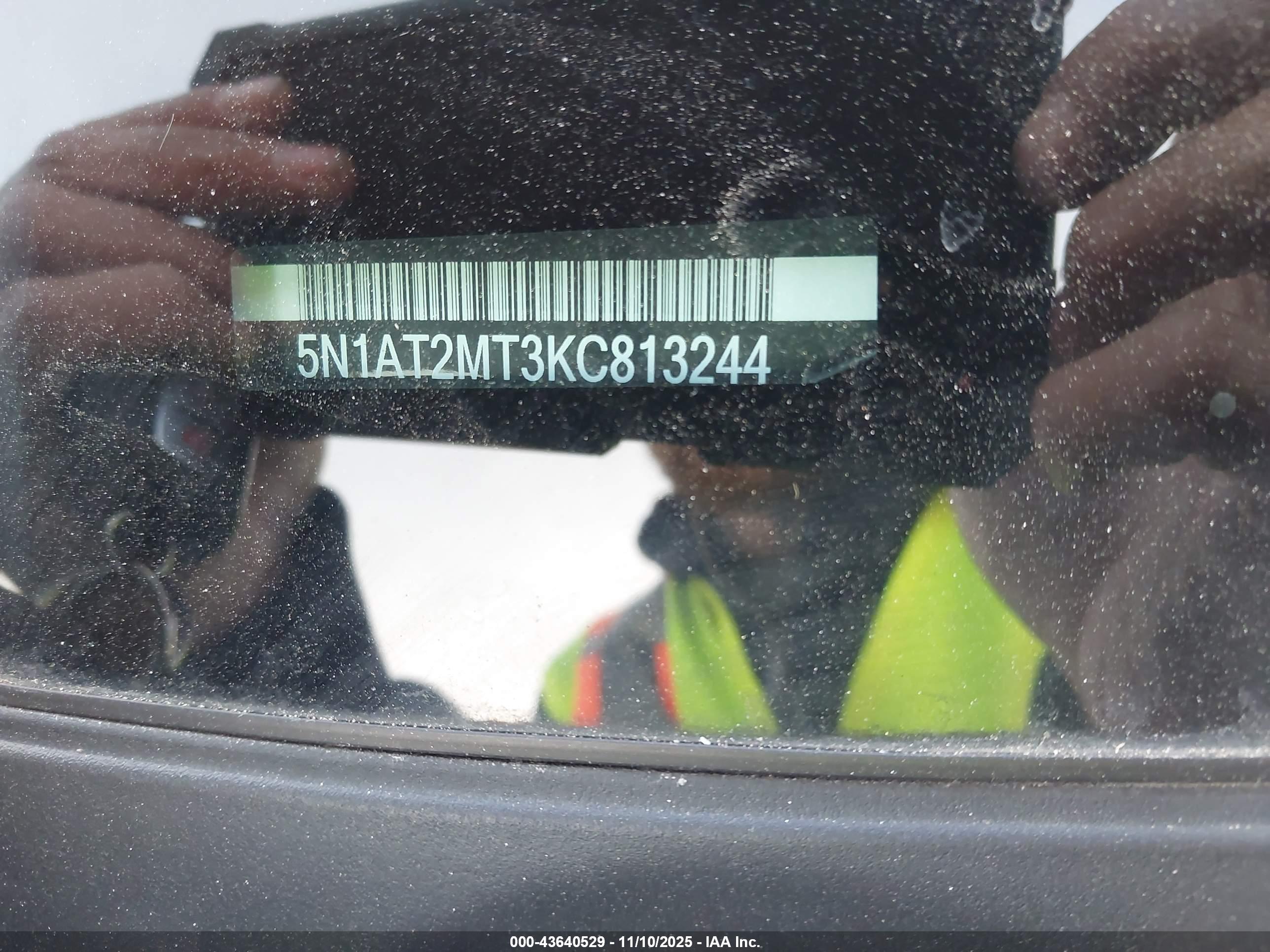 NISSAN ROGUE image 9