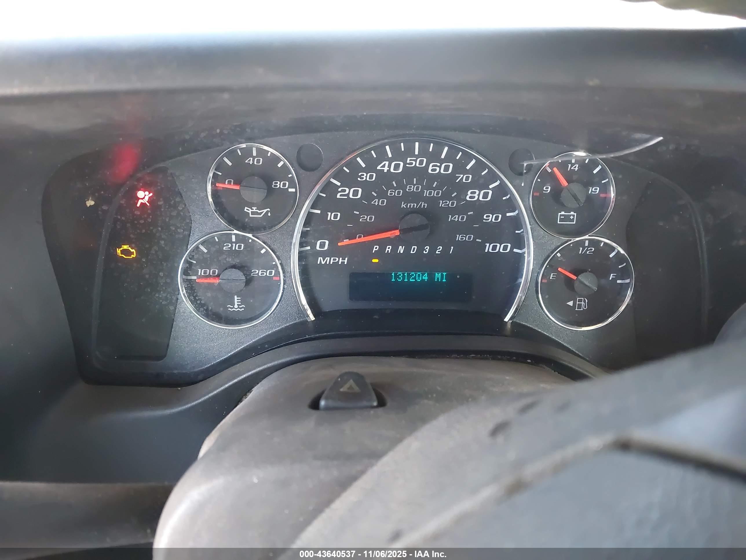 GMC SAVANA image 7