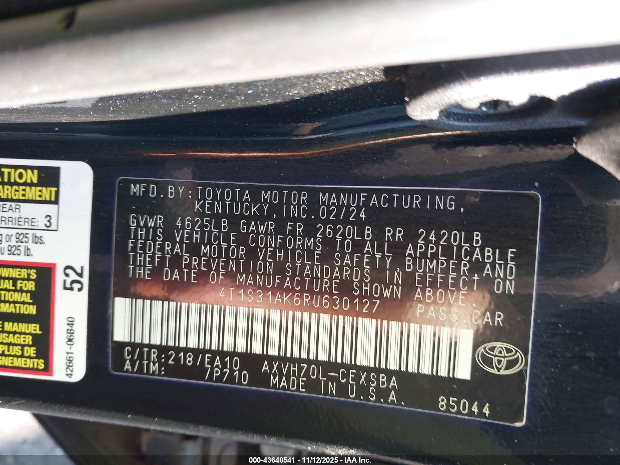 TOYOTA CAMRY image 9