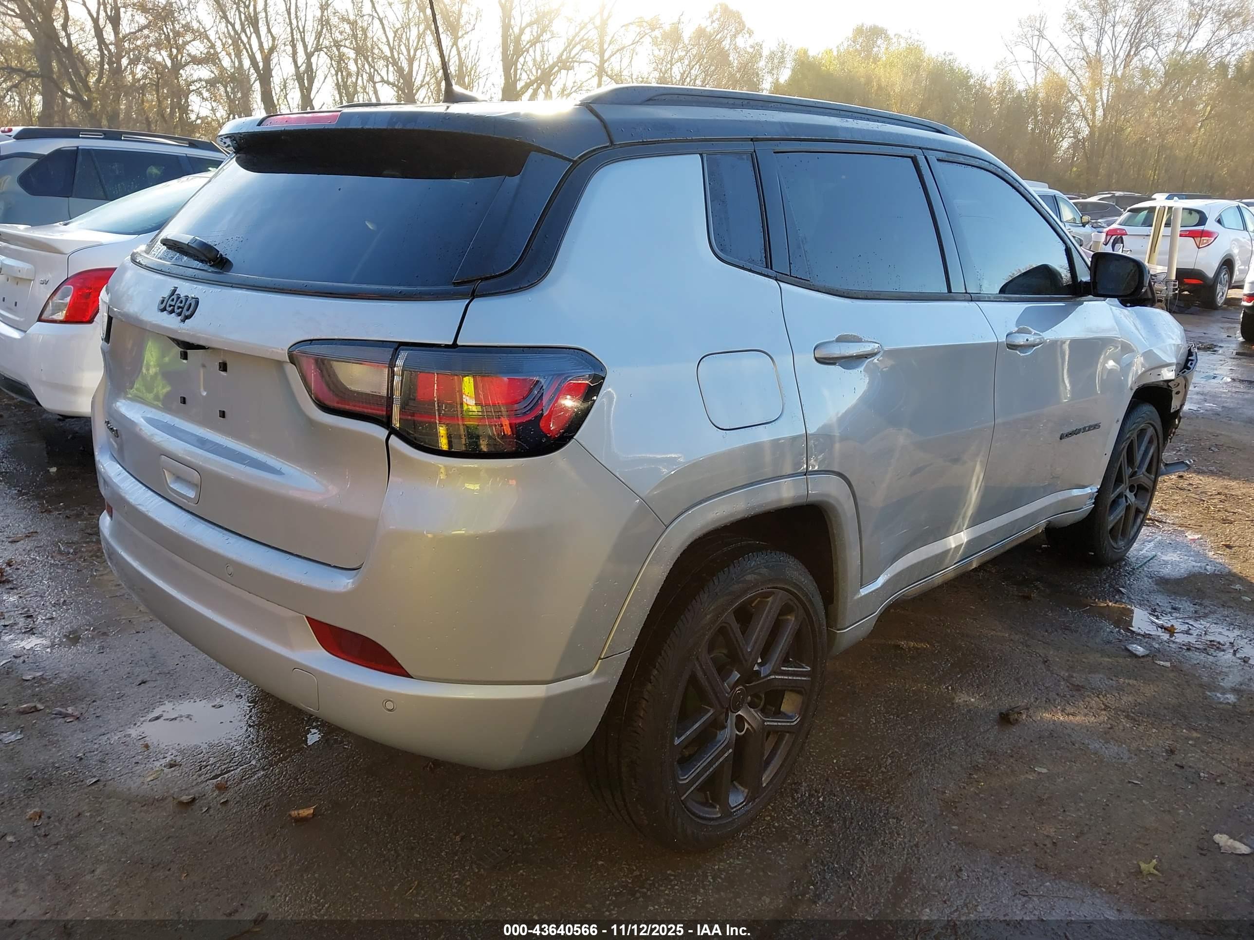 JEEP COMPASS image 4