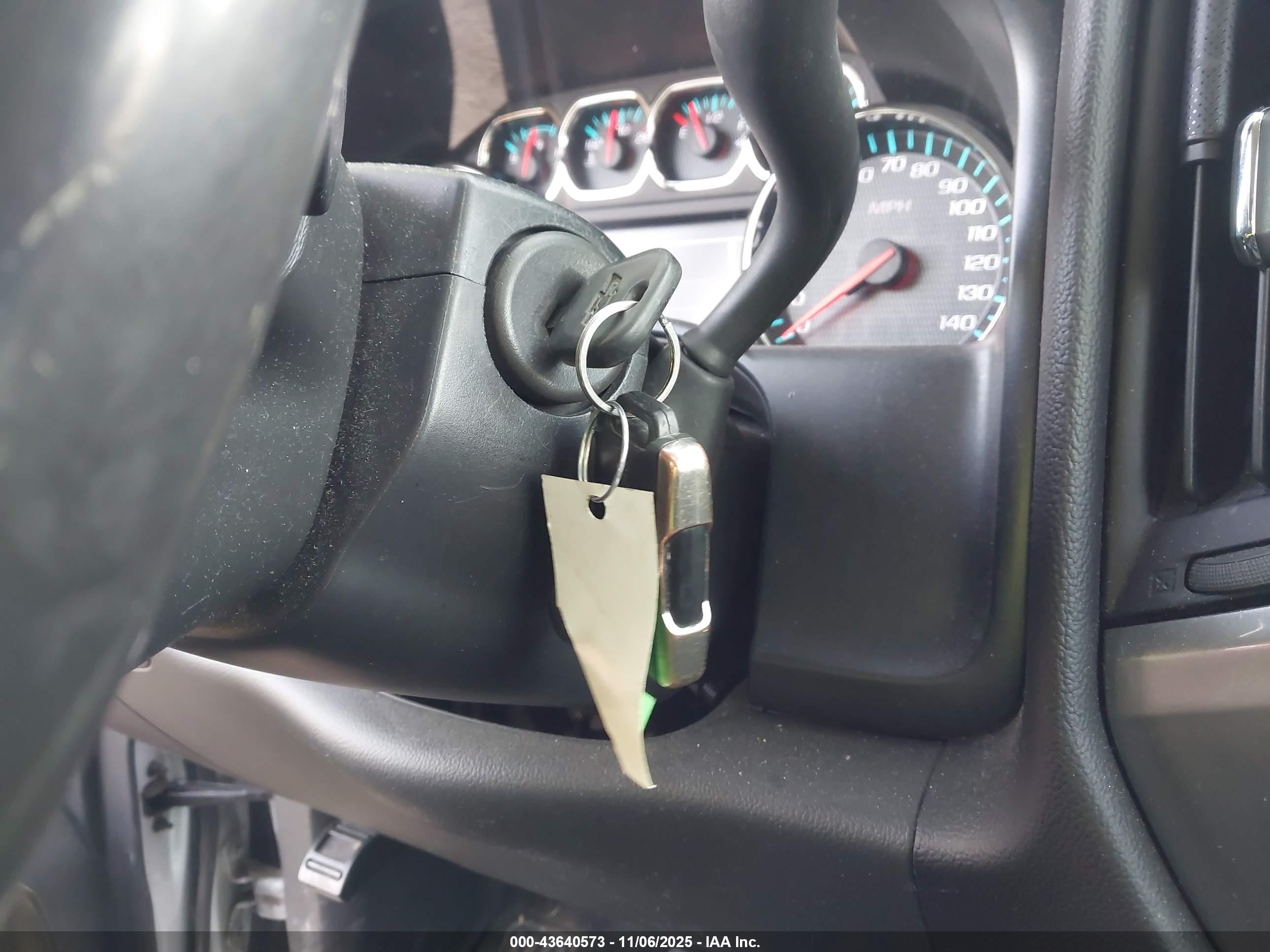 CHEVROLET SILVERADO image 11