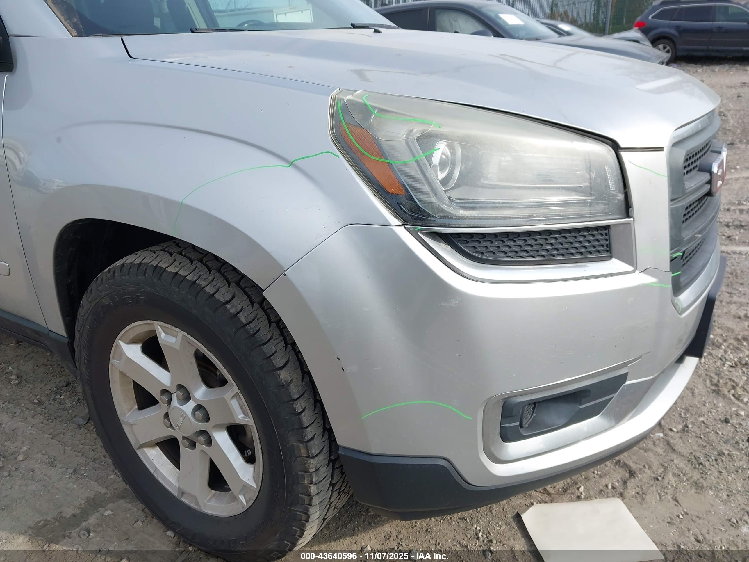 GMC ACADIA image 6