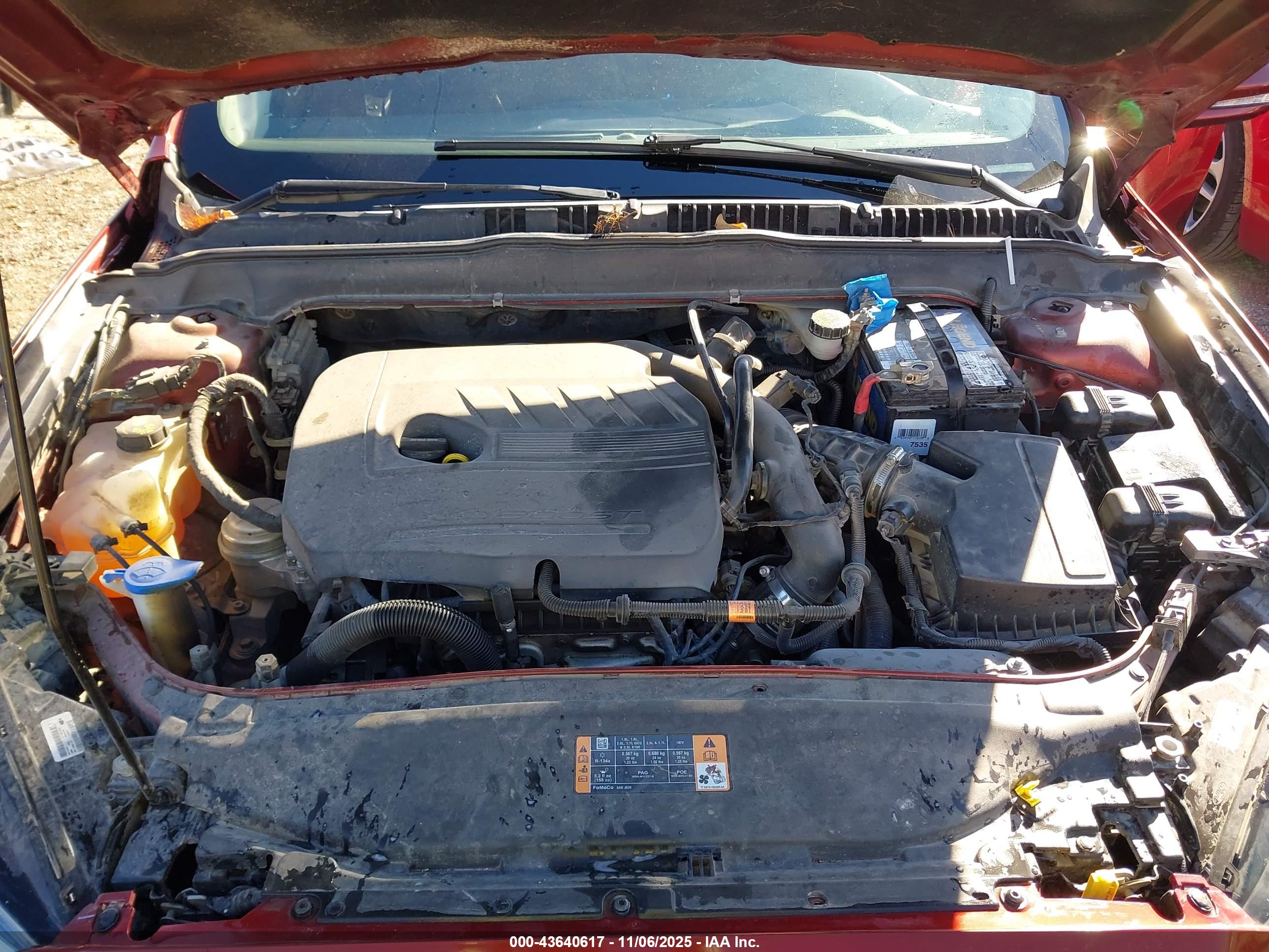 FORD FUSION image 10