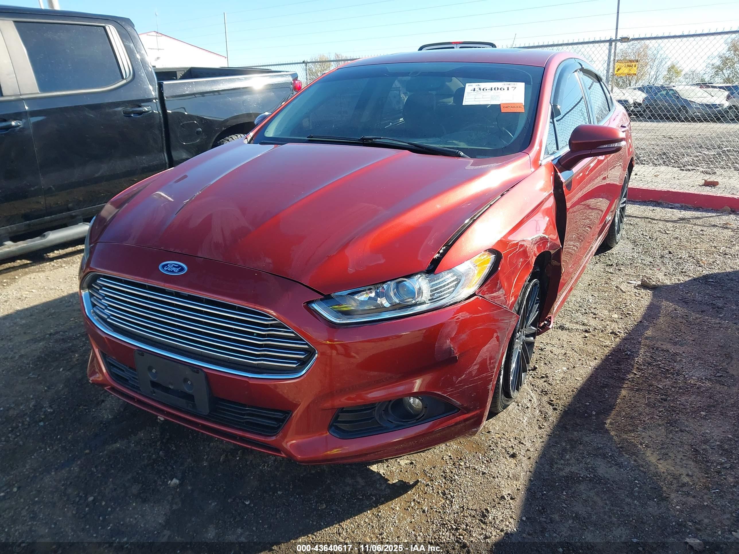 FORD FUSION image 2