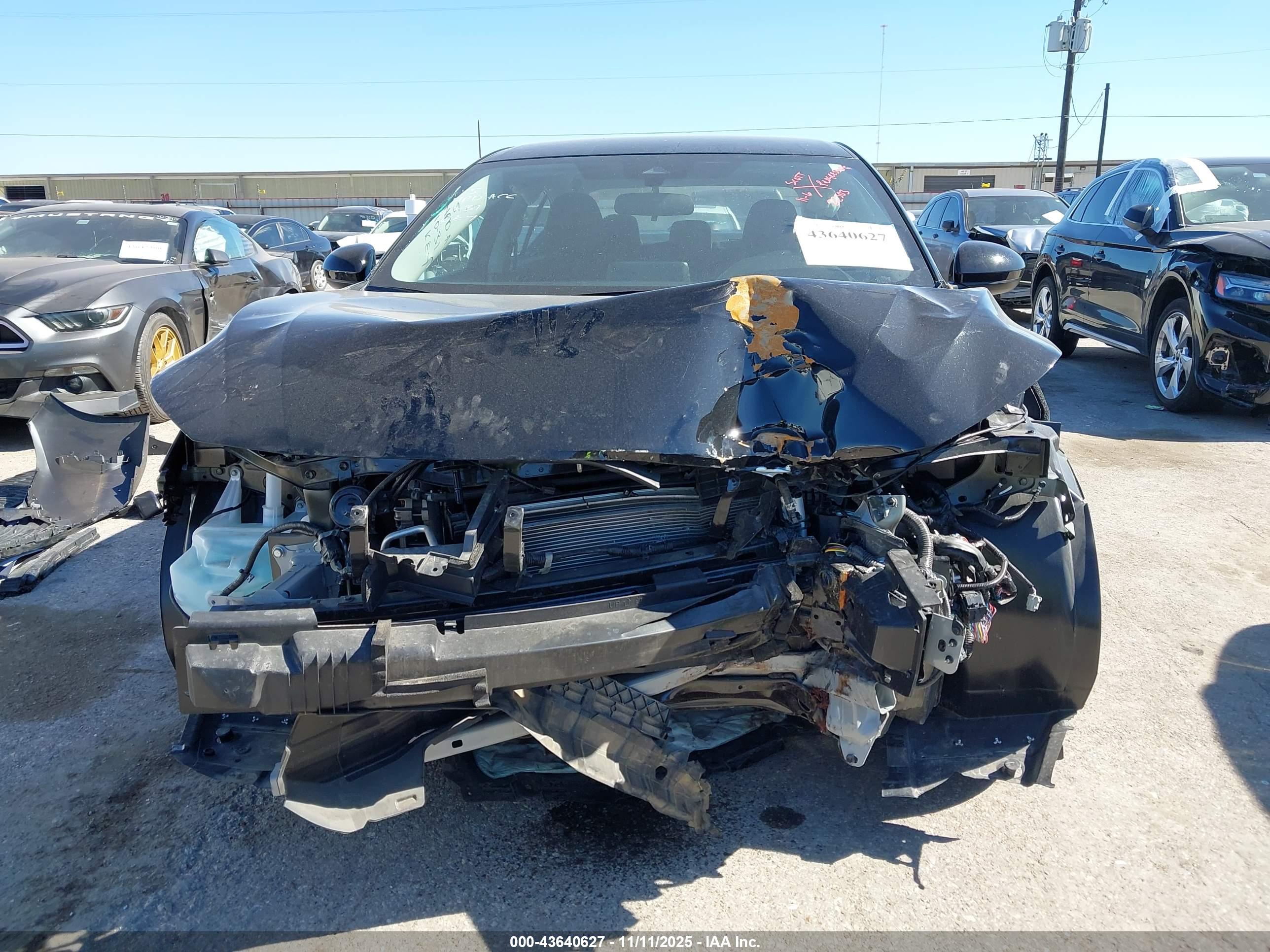 NISSAN SENTRA image 6