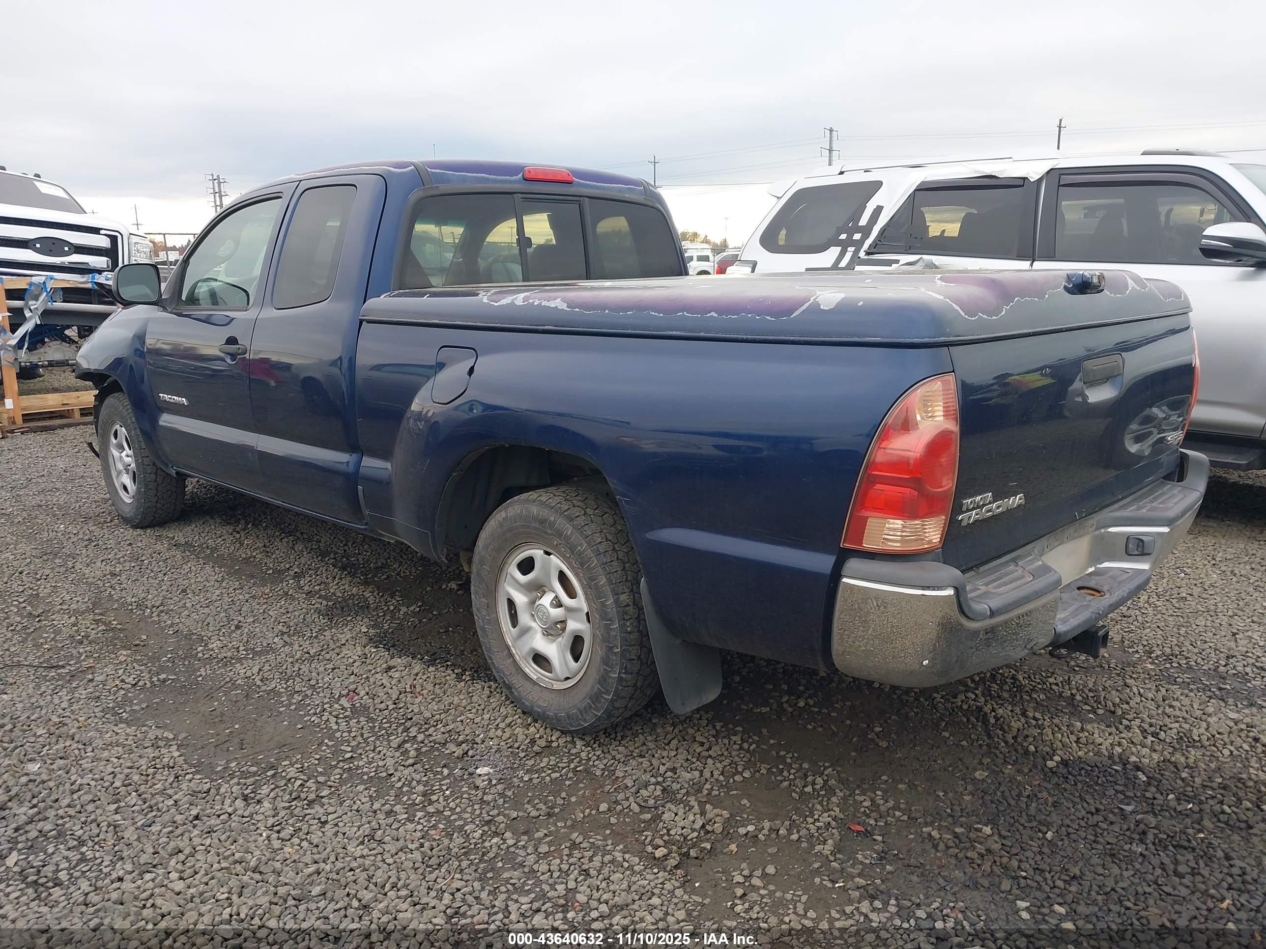 TOYOTA TACOMA image 3
