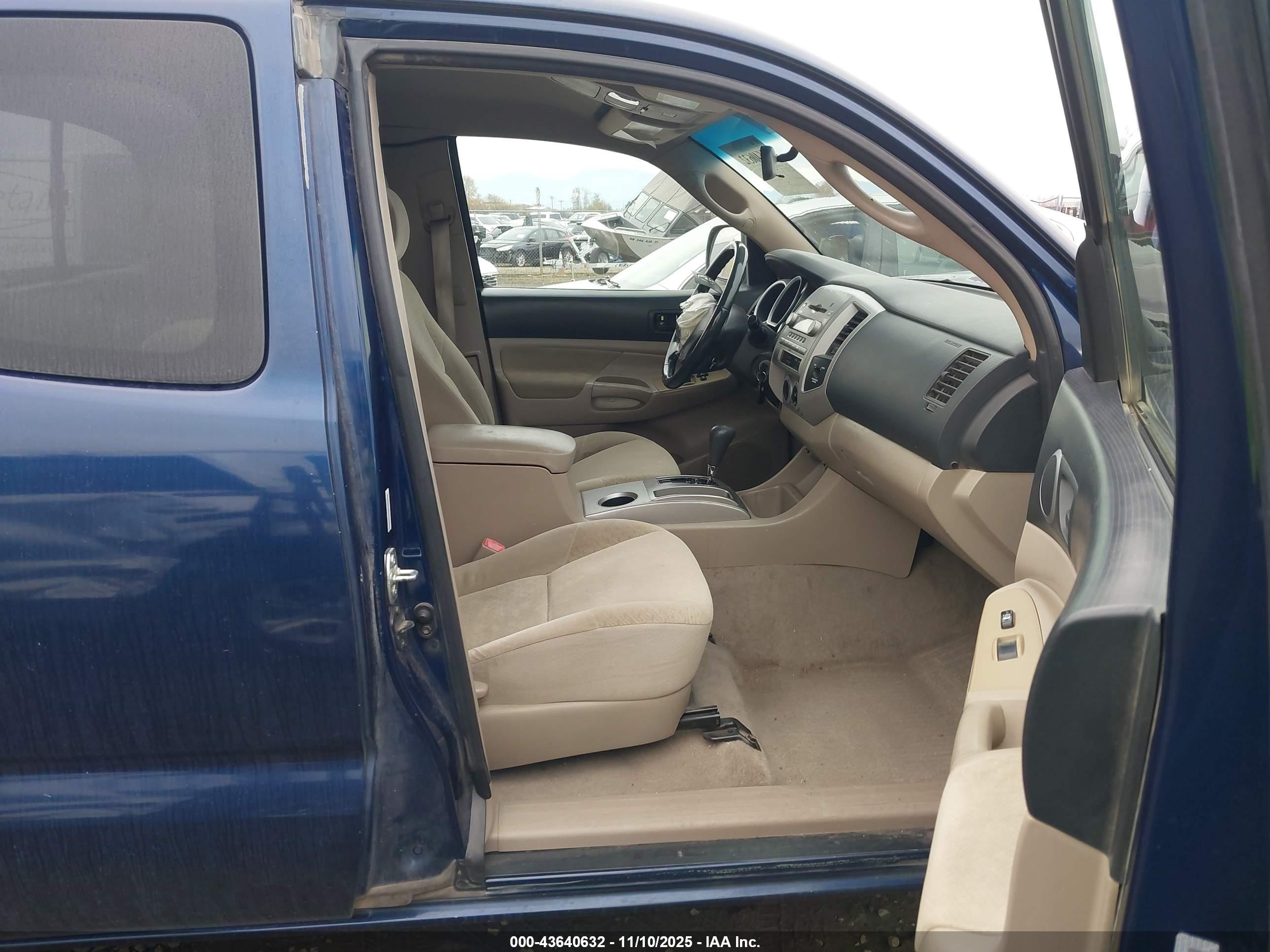 TOYOTA TACOMA image 5