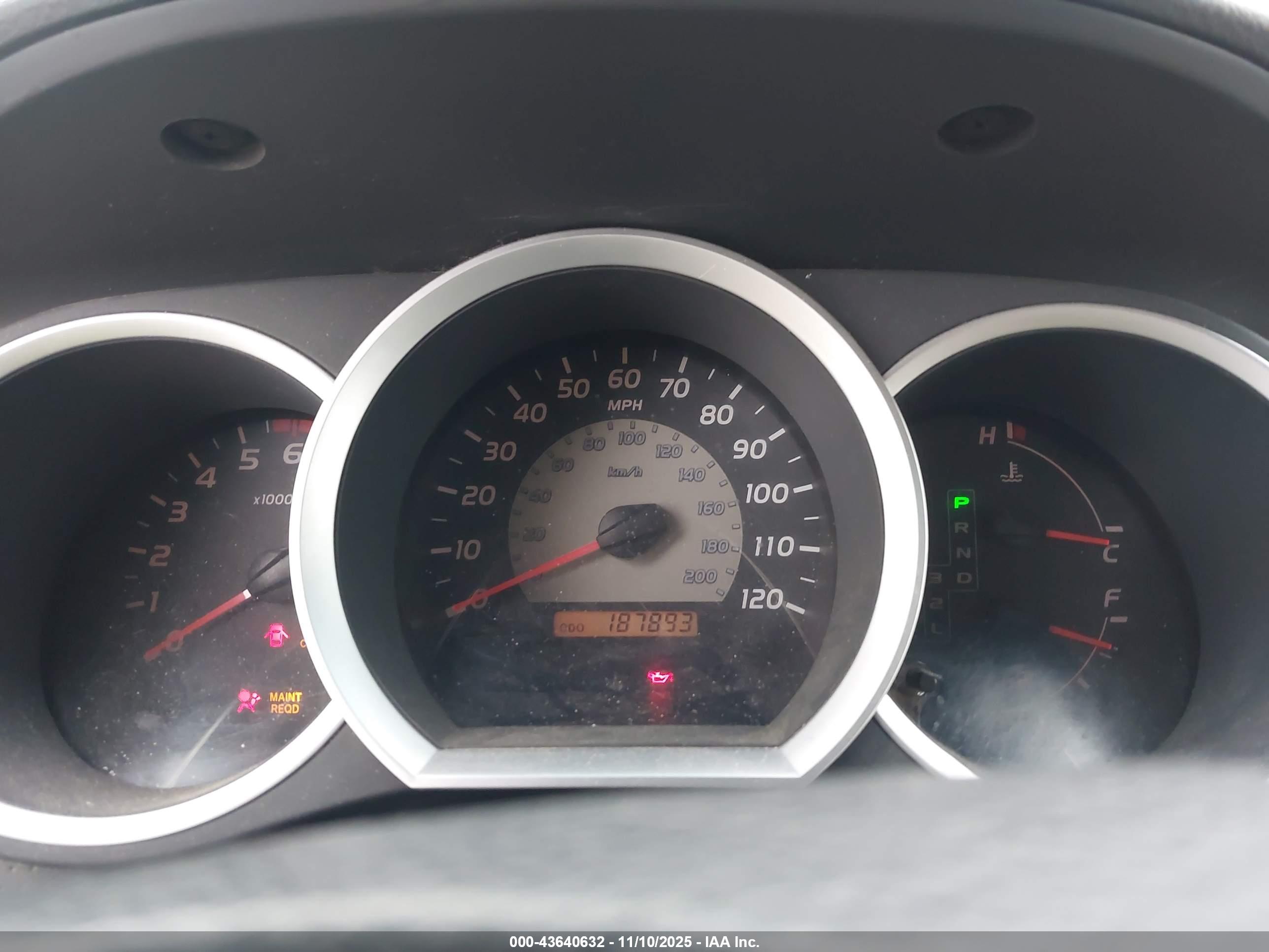 TOYOTA TACOMA image 7
