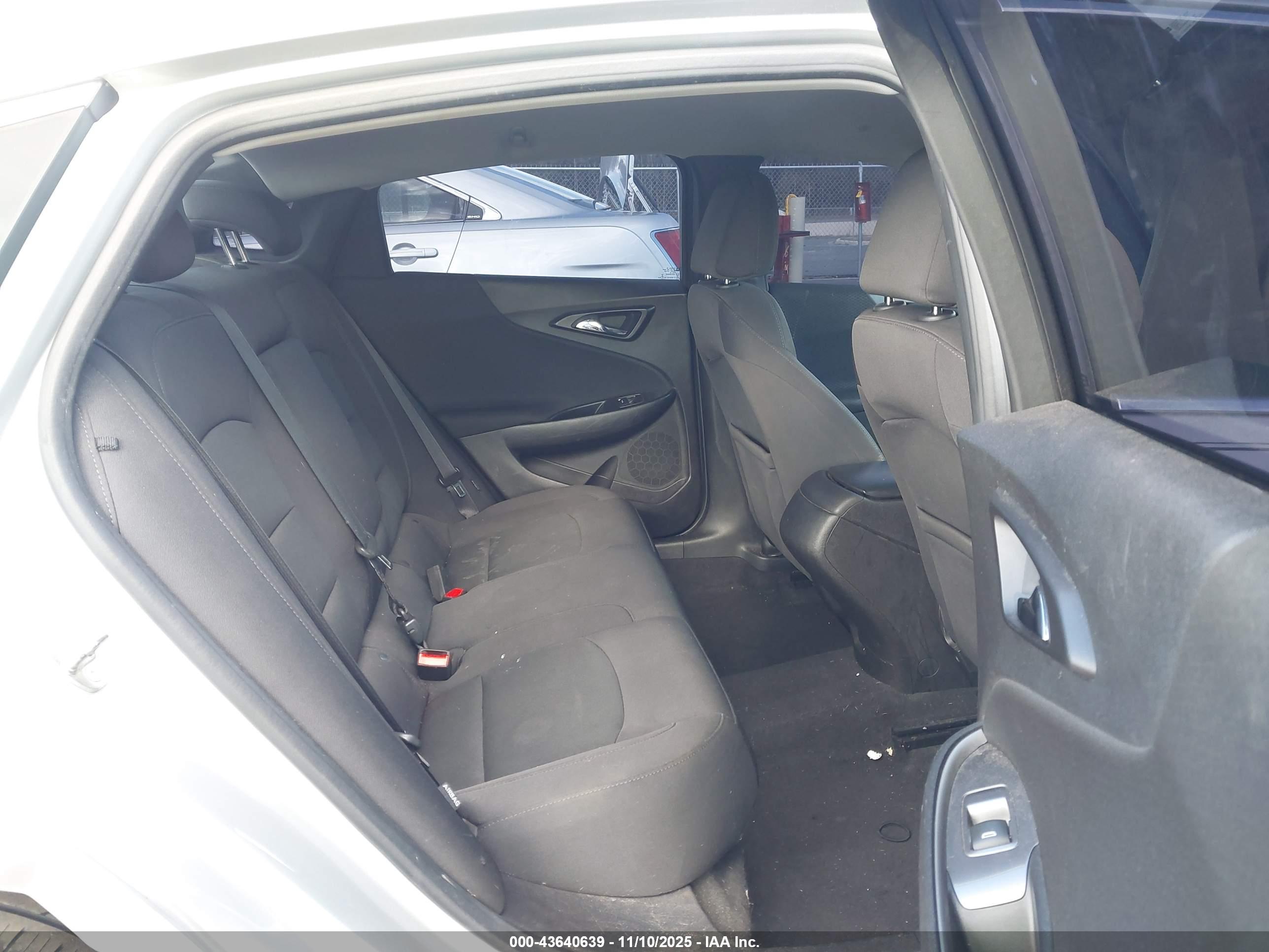 CHEVROLET MALIBU image 8