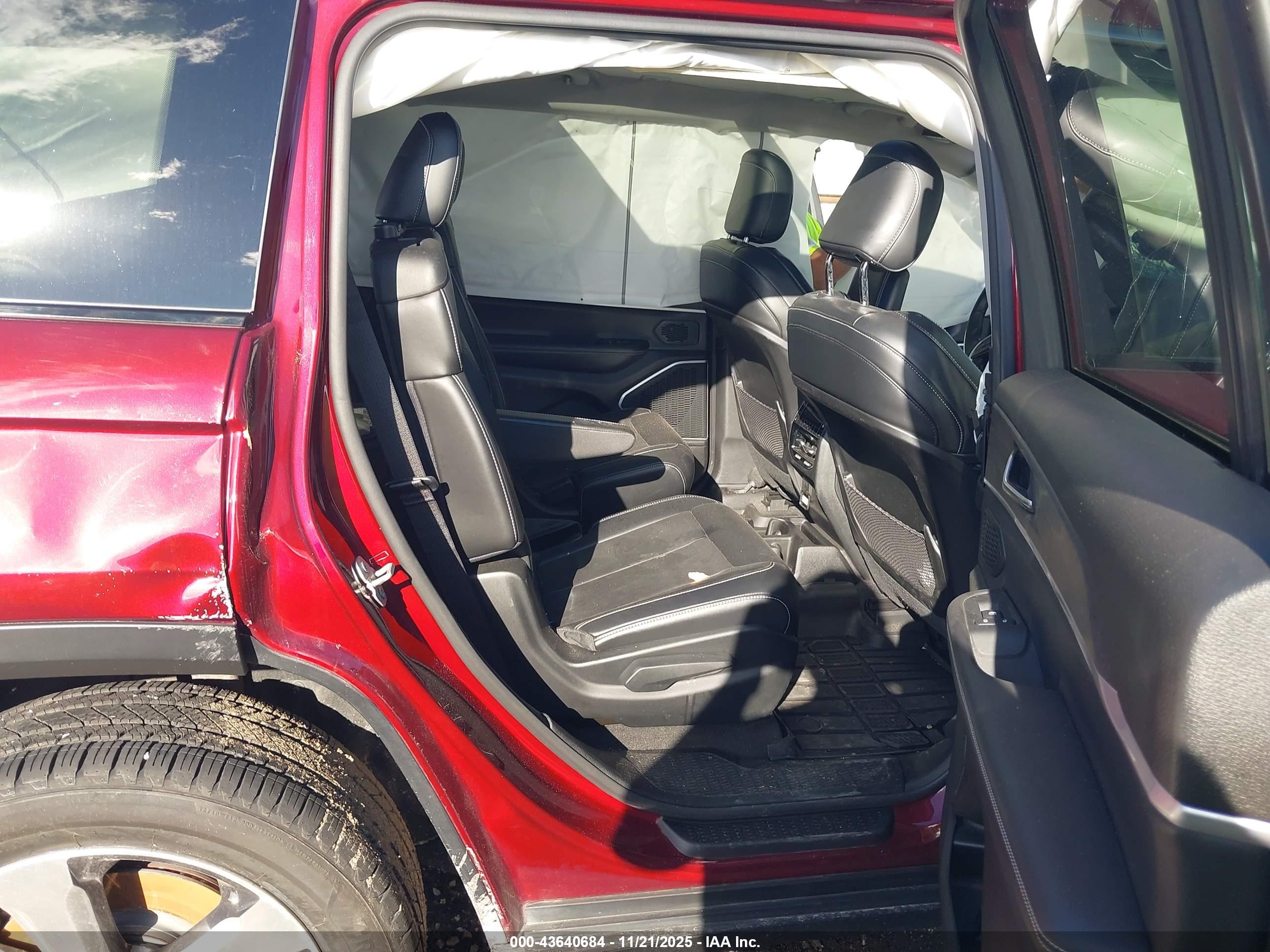 JEEP GRAND image 8