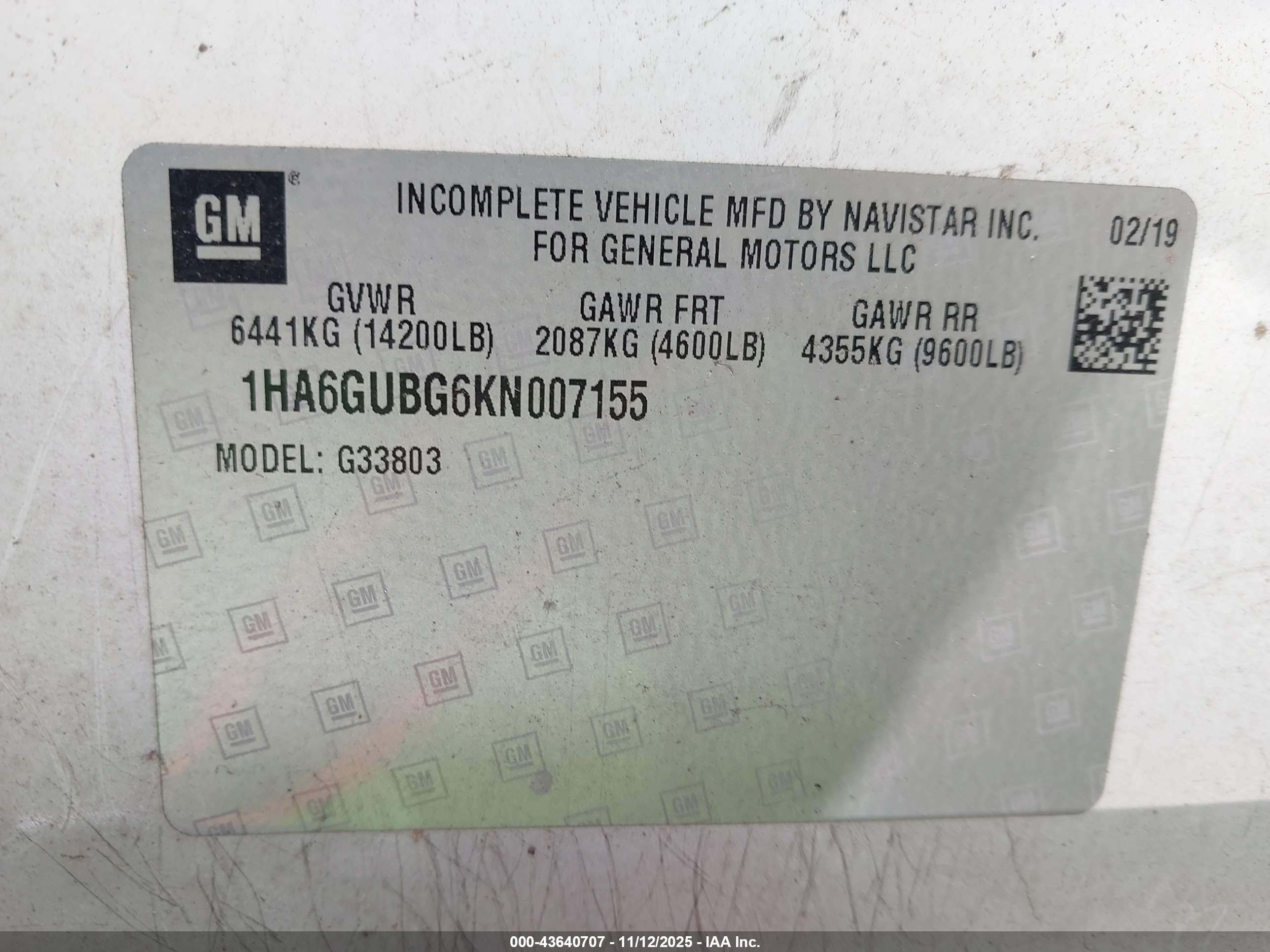 CHEVROLET EXPRESS image 9