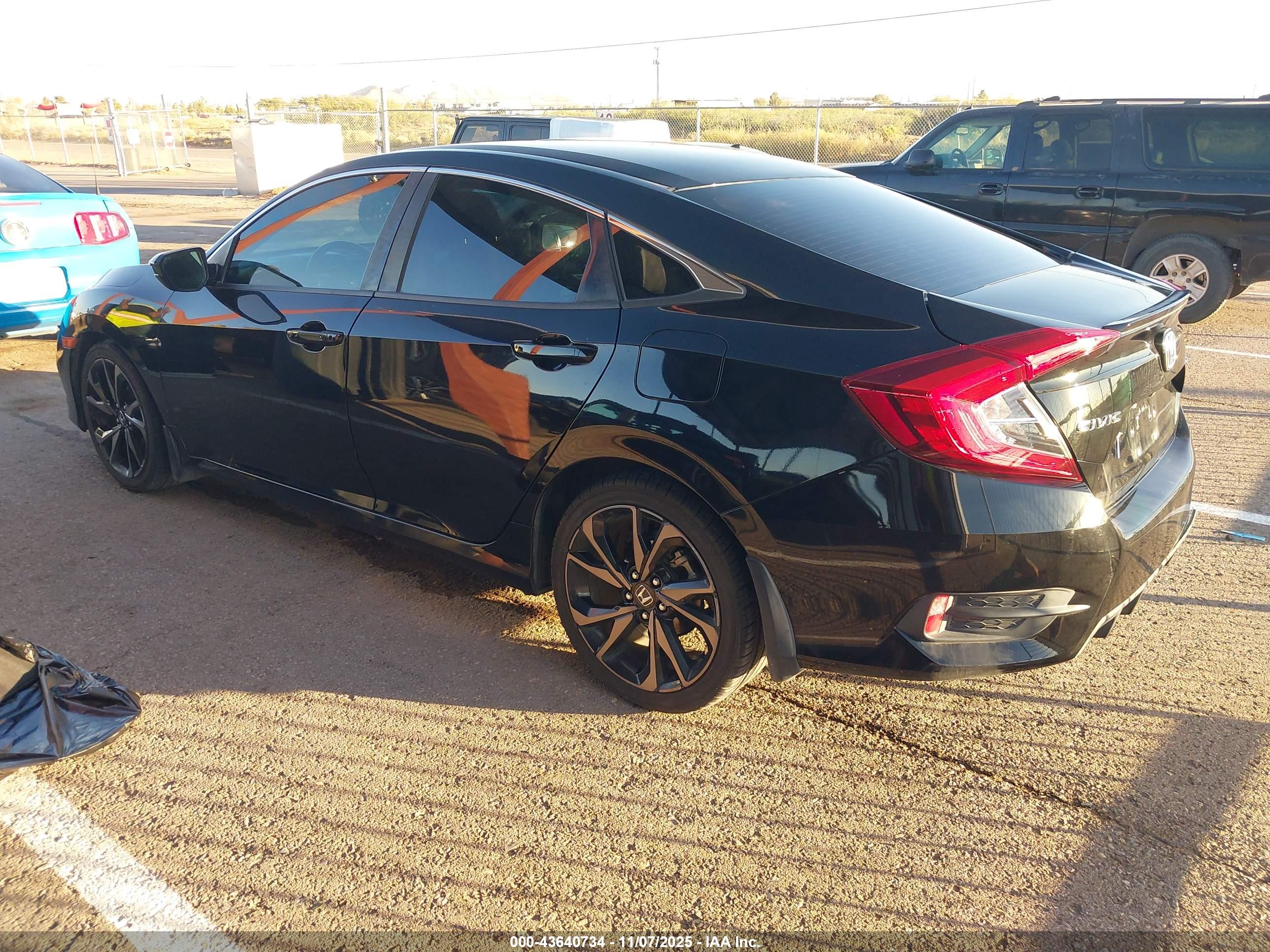 HONDA CIVIC image 3
