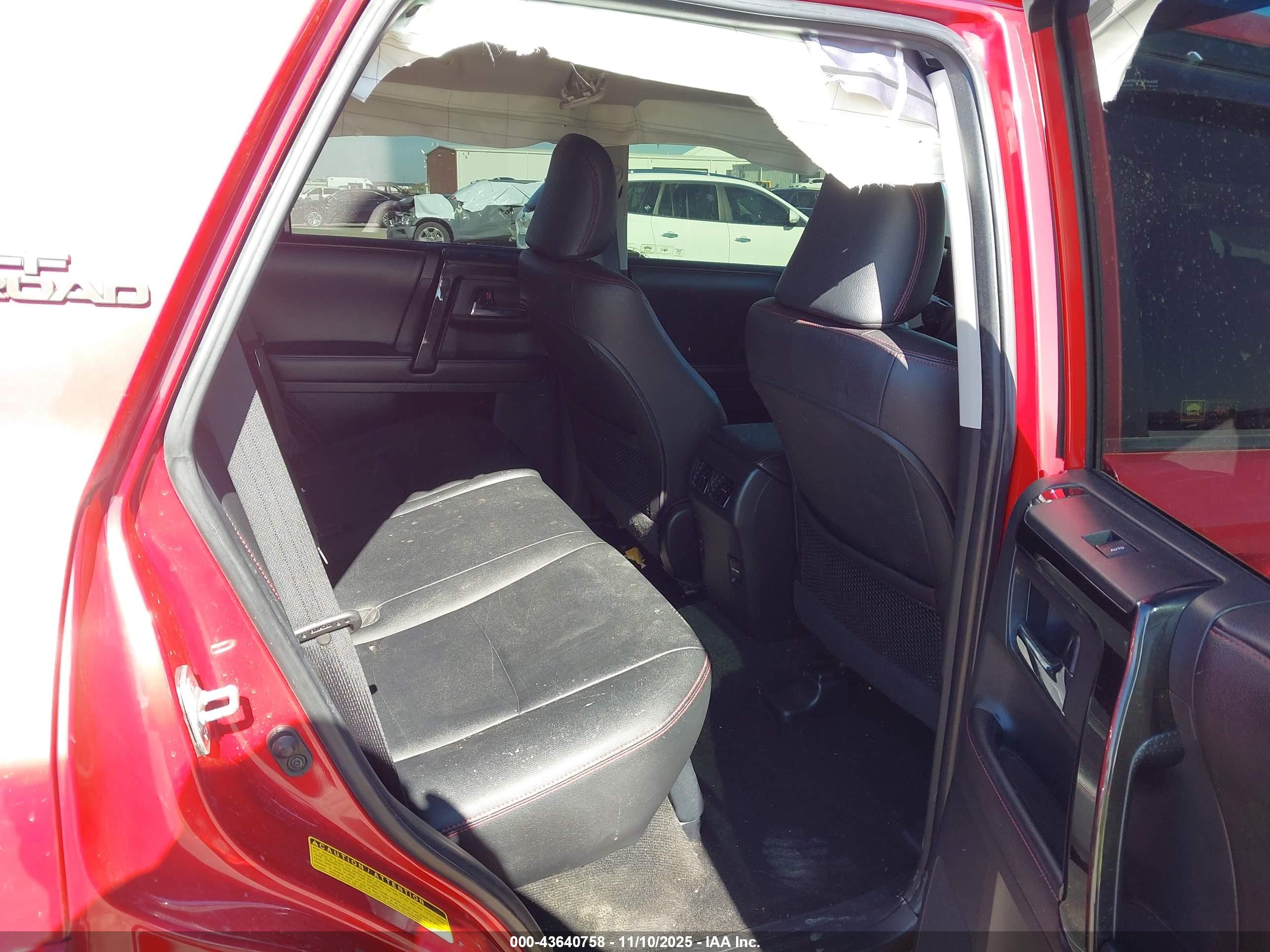 TOYOTA 4RUNNER image 8