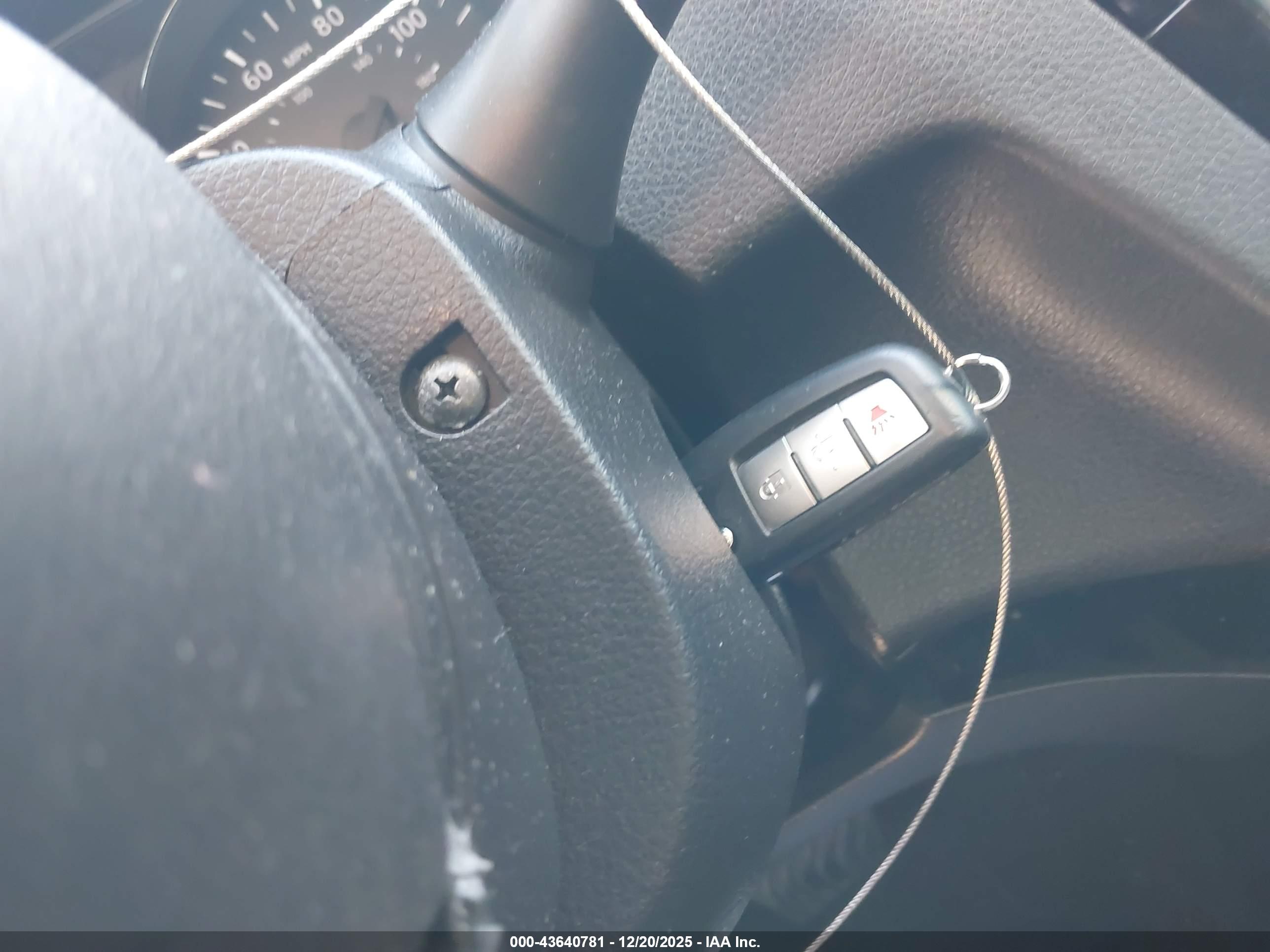 NISSAN ROGUE image 11