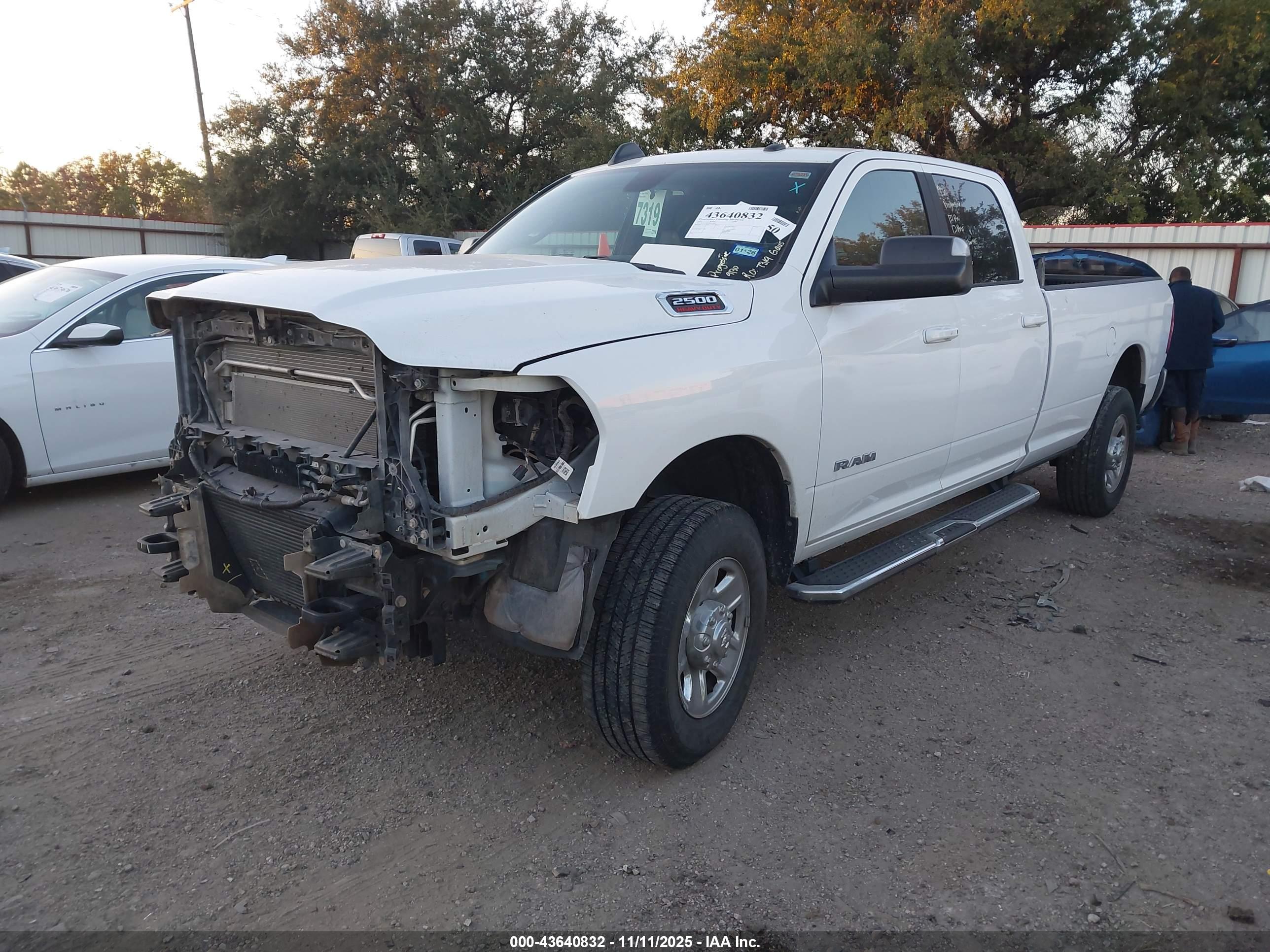 RAM 2500 image 2
