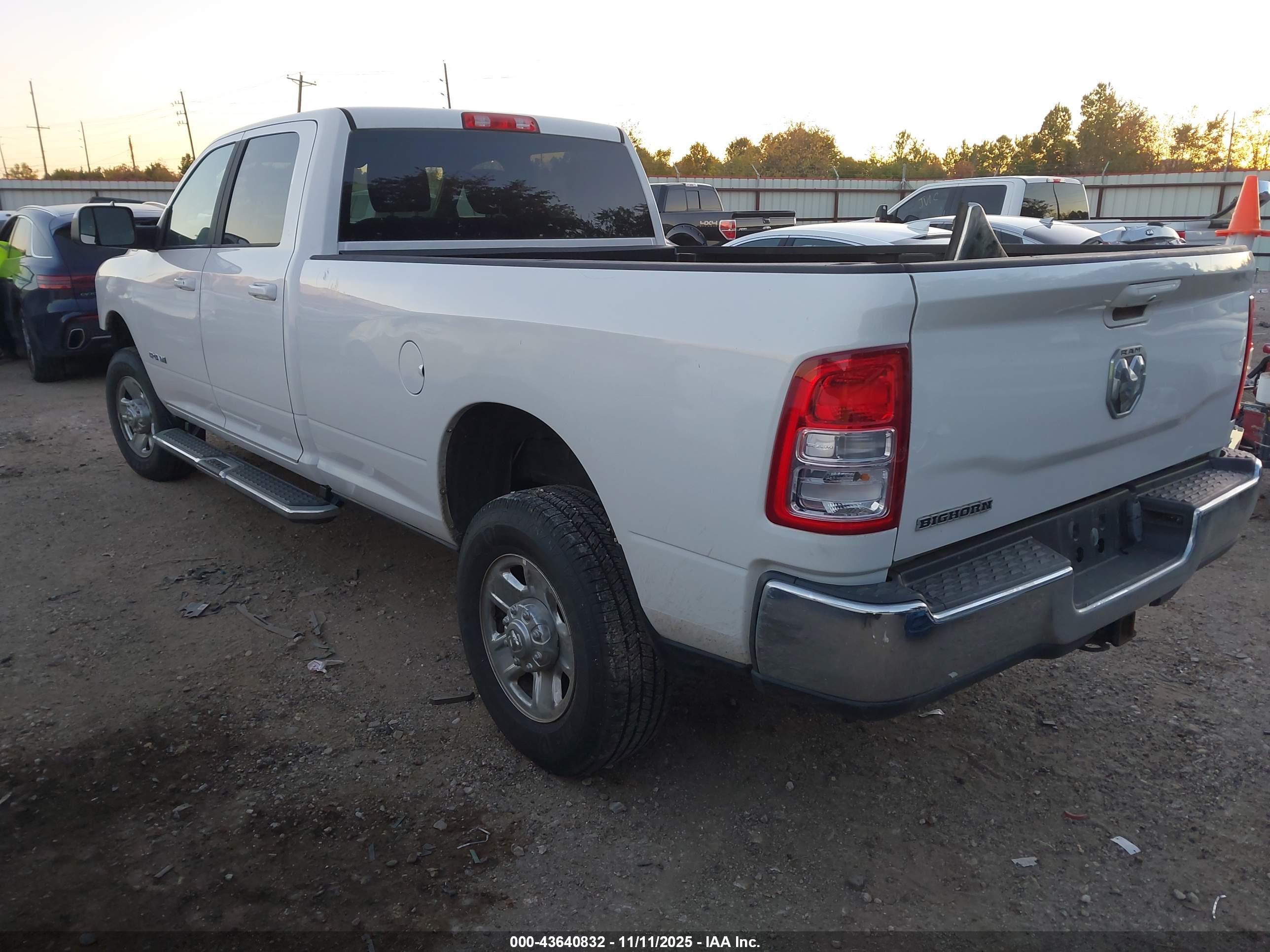 RAM 2500 image 3